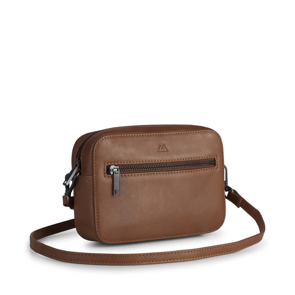 product/m/a/markberg_5878ant-204_chestnut_1.jpg