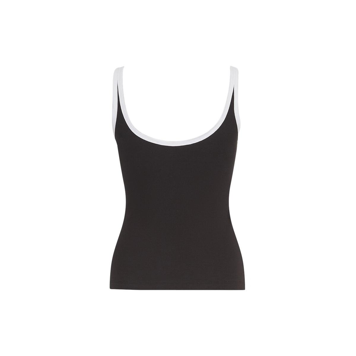 product/m/o/moss-copenhagen_19024-16004_black-b-white_1.jpg