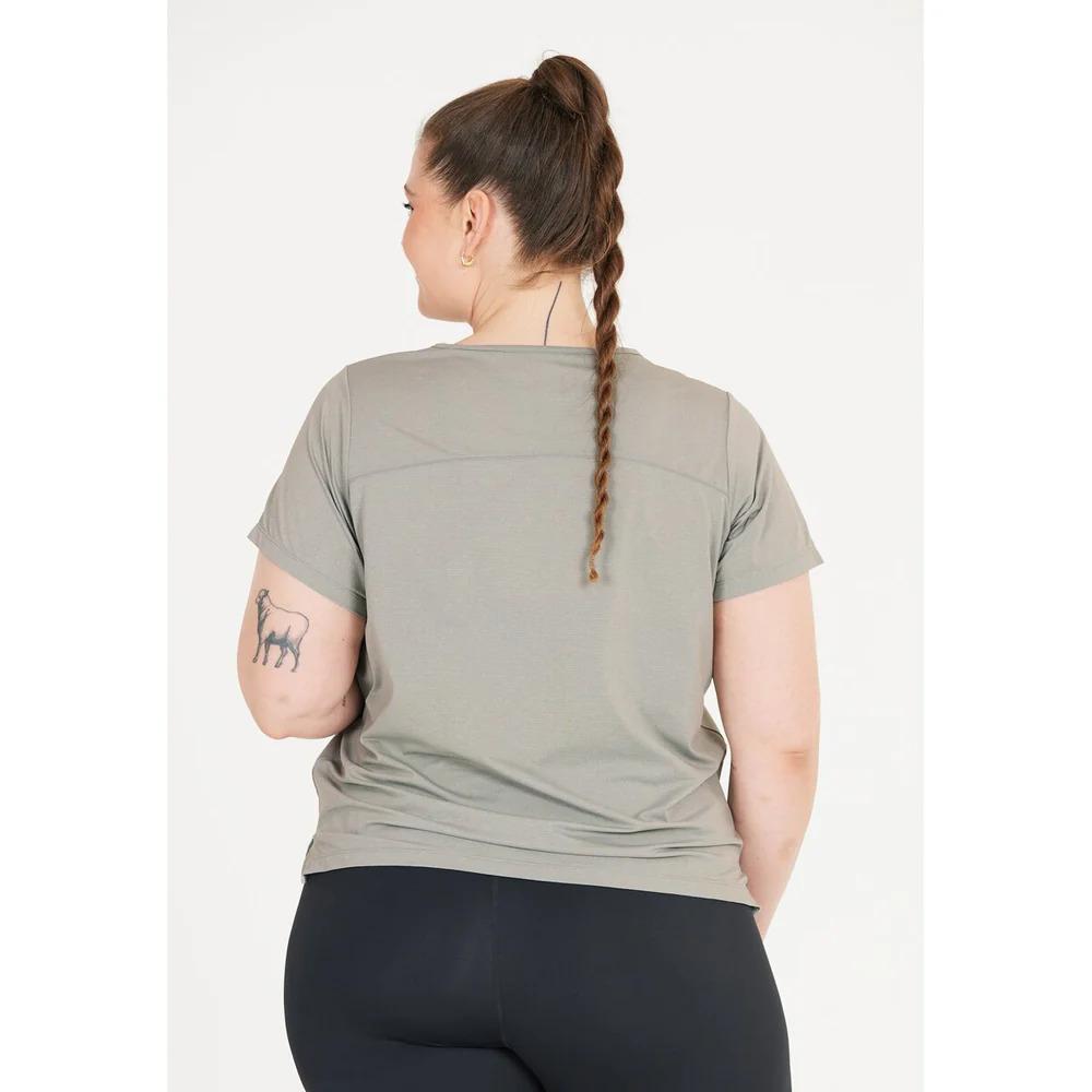 product/q/-/q-sportswear_eq243483-0996_neutral-gray_4.jpg