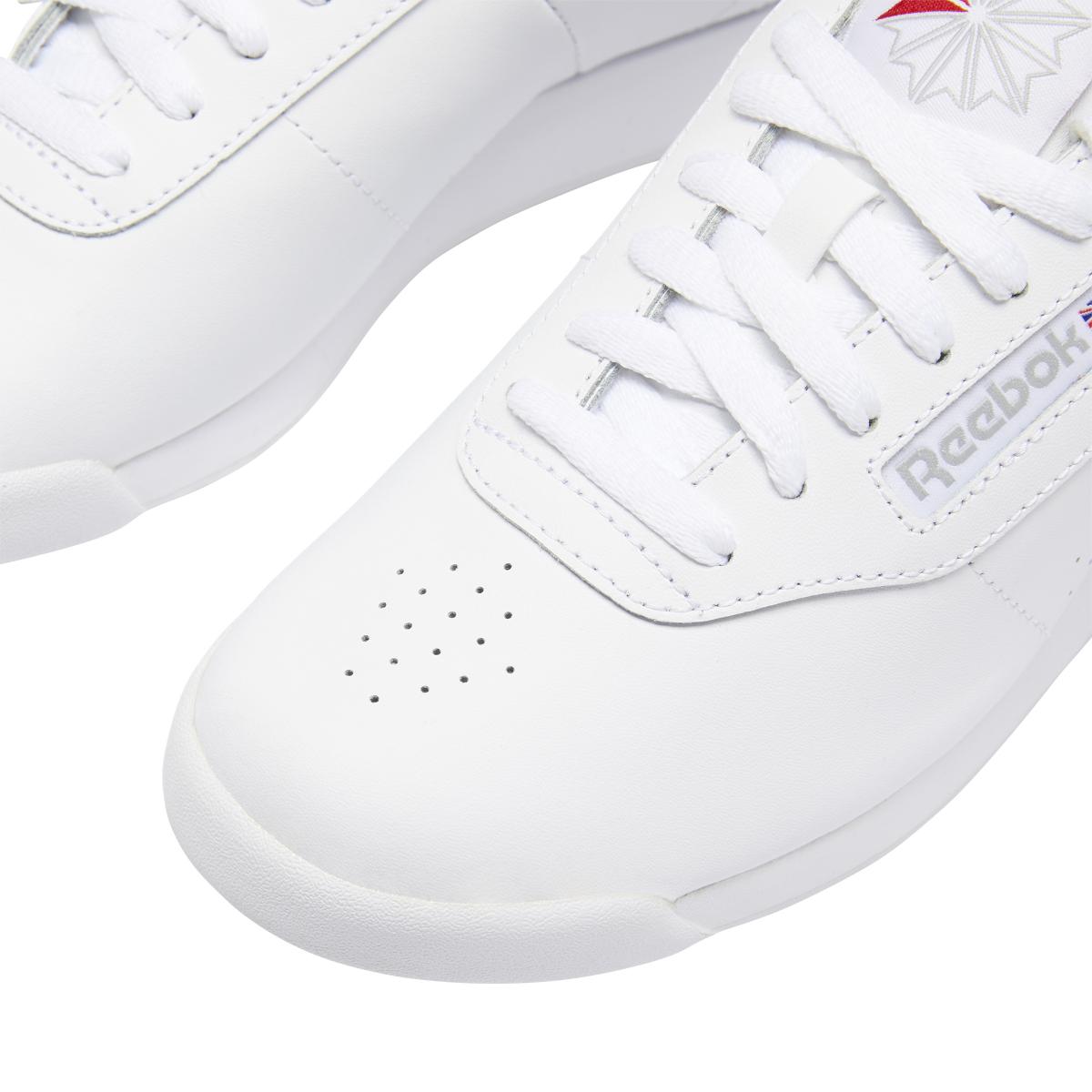 product/r/e/reebok-classics_cn2212_8_footwear_photography_detail_view_1_white_000.jpg