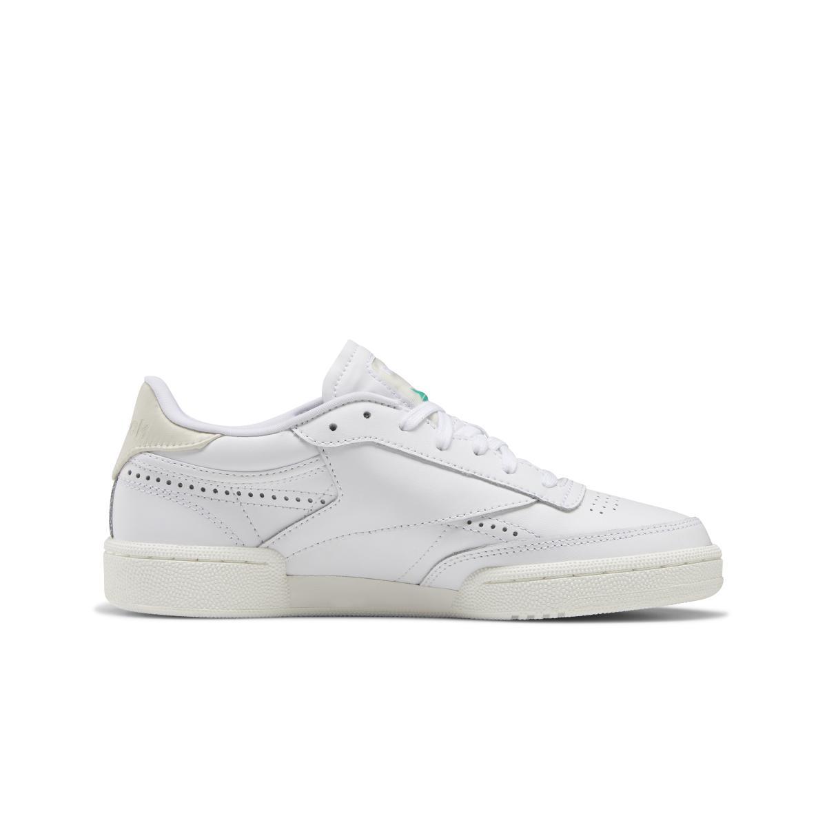 product/r/e/reebok-classics_fv1095_4_footwear_photography_side_medial_center_view_white_000.jpg