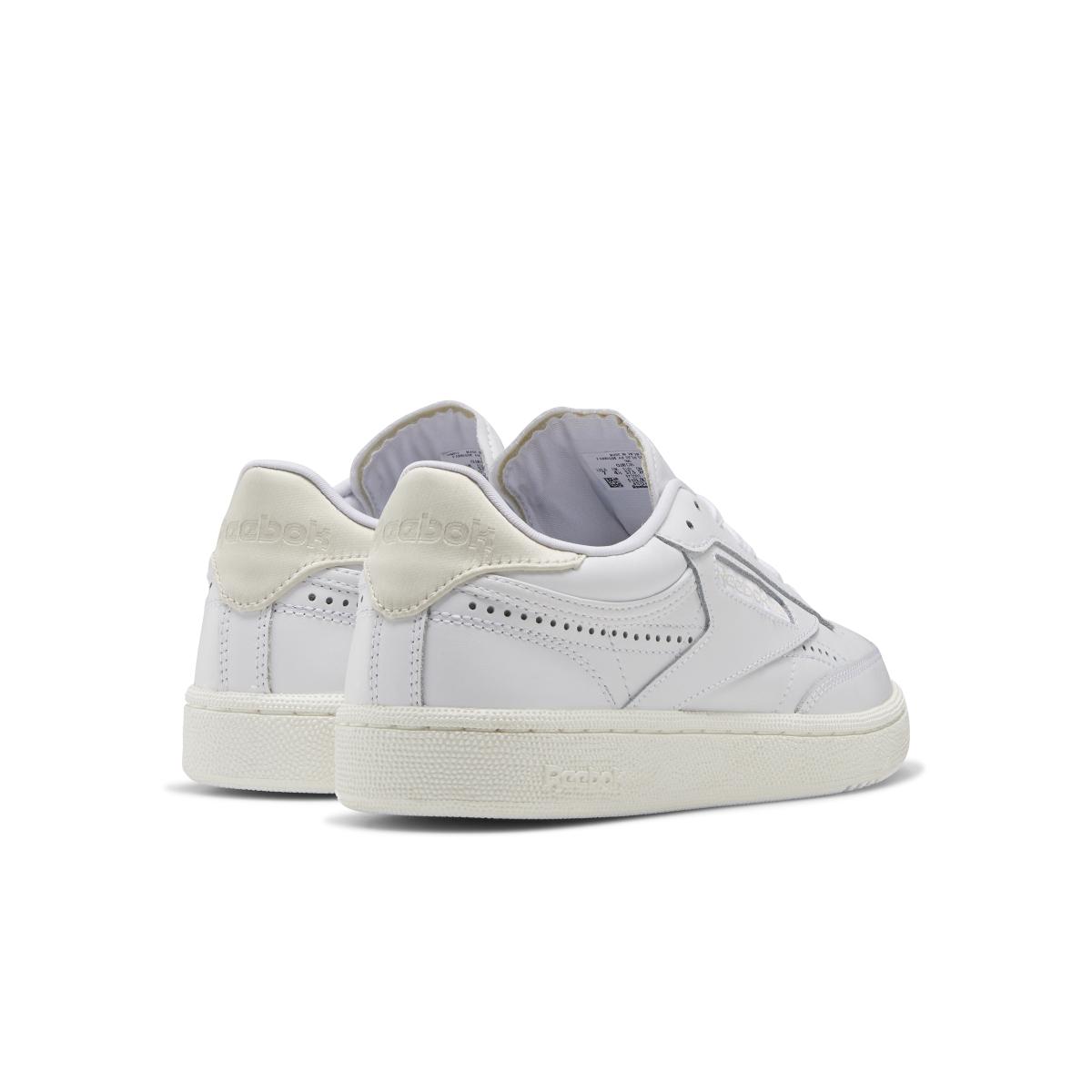 product/r/e/reebok-classics_fv1095_6_footwear_photography_back_lateral_top_view_white_000.jpg