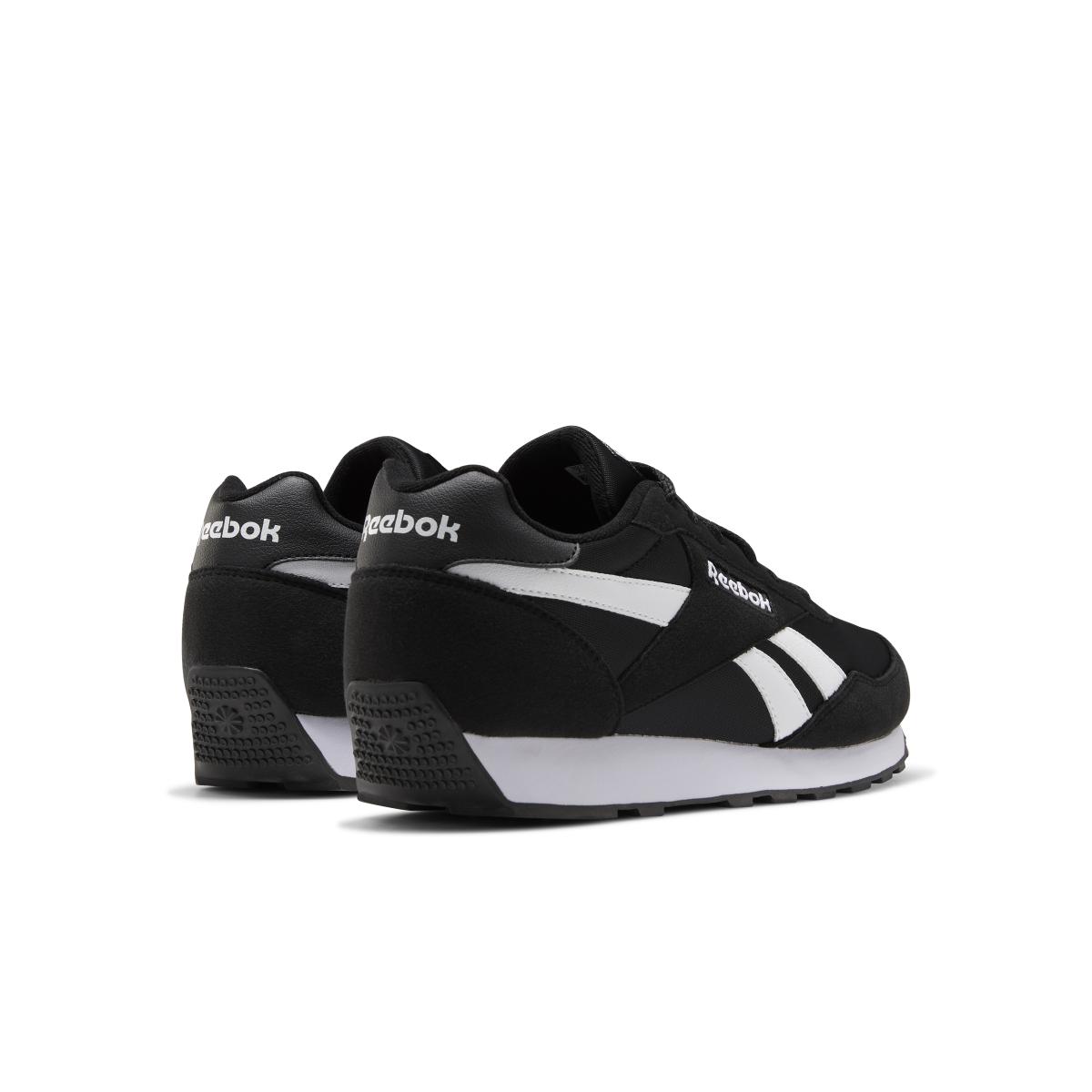 product/r/e/reebok-classics_fz0662_6_footwear_photography_back_lateral_top_view_white_000.jpg