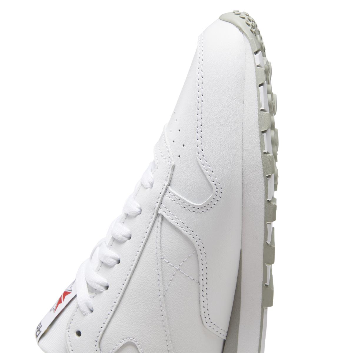 product/r/e/reebok-classics_gy3558_7_footwear_photography_detail_view_1_white_000.jpg