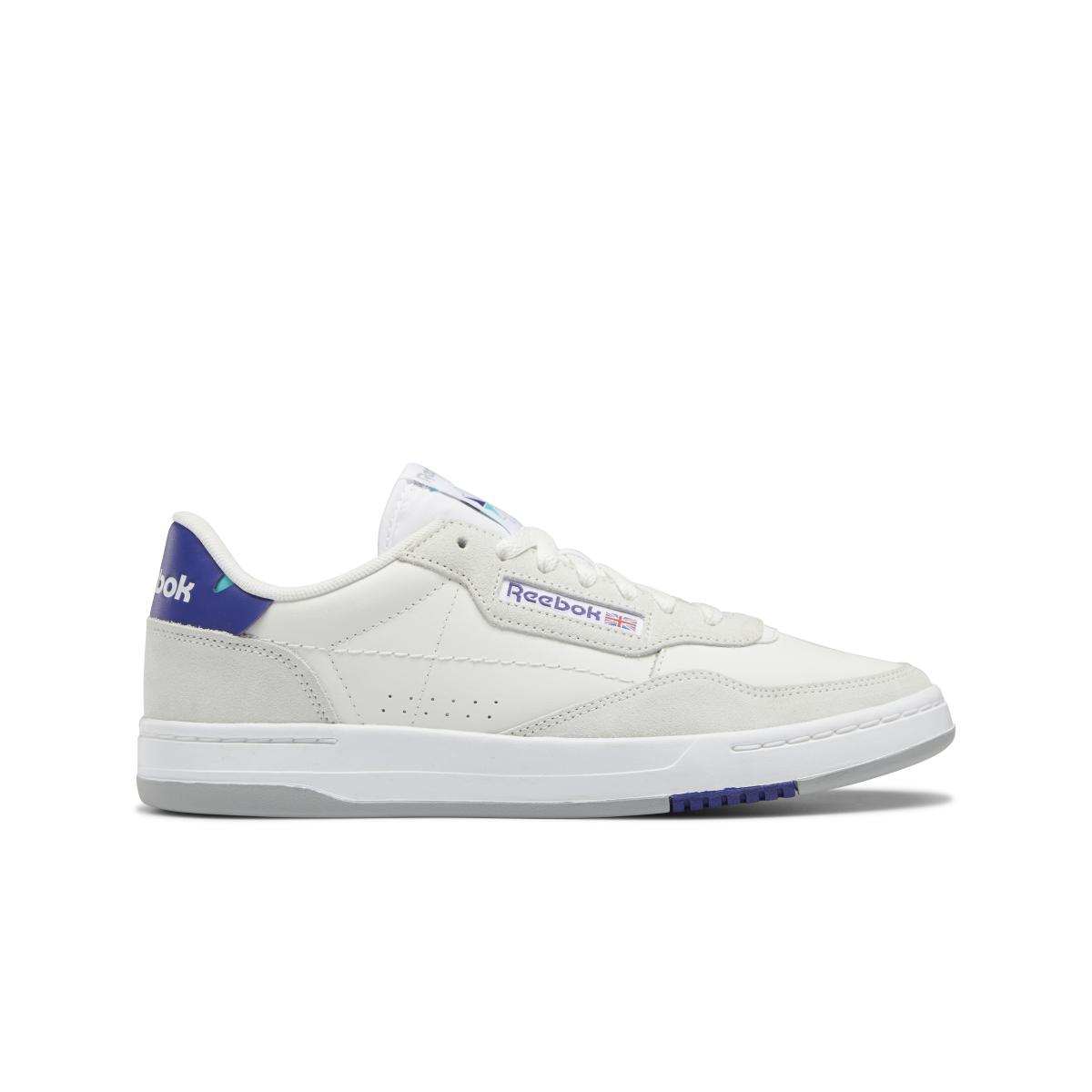 product/r/e/reebok-classics_gy6774_1_footwear_photography_side_lateral_center_view_white_000.jpg
