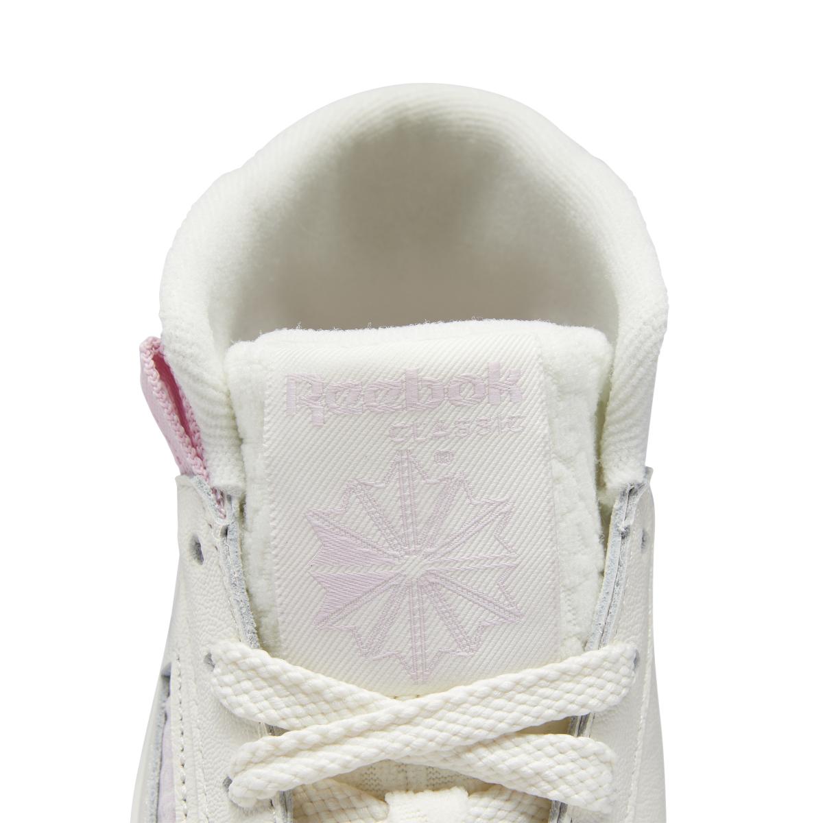 product/r/e/reebok_gv7034_7_footwear_photography_detail_view_1_white.jpg