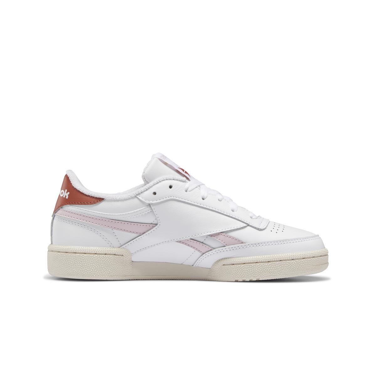 product/r/e/reebok_h68693_4_footwear_photography_side_medial_center_view_white_000.jpg