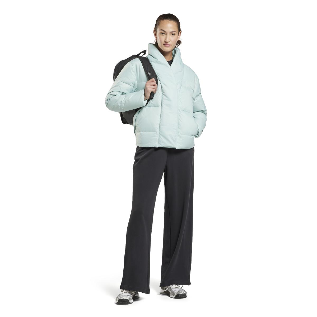 product/r/e/reebok_hh7254_4_apparel_on_model_side_view_white.jpg