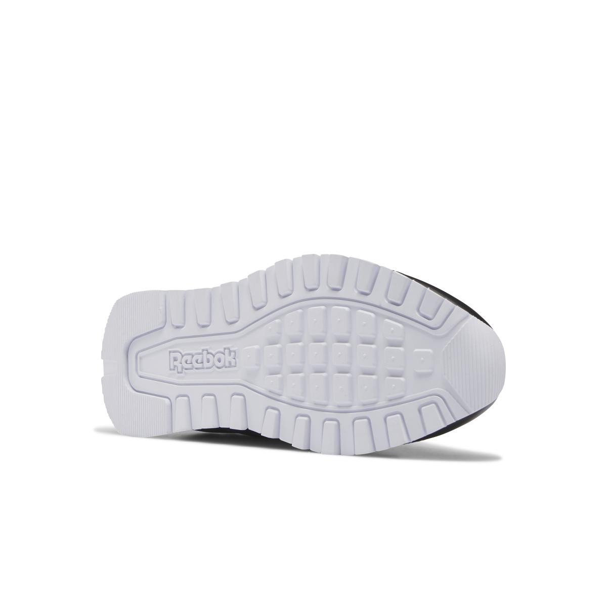 product/r/e/reebok_id1960_3_footwear_photography_bottom_view_white.jpg