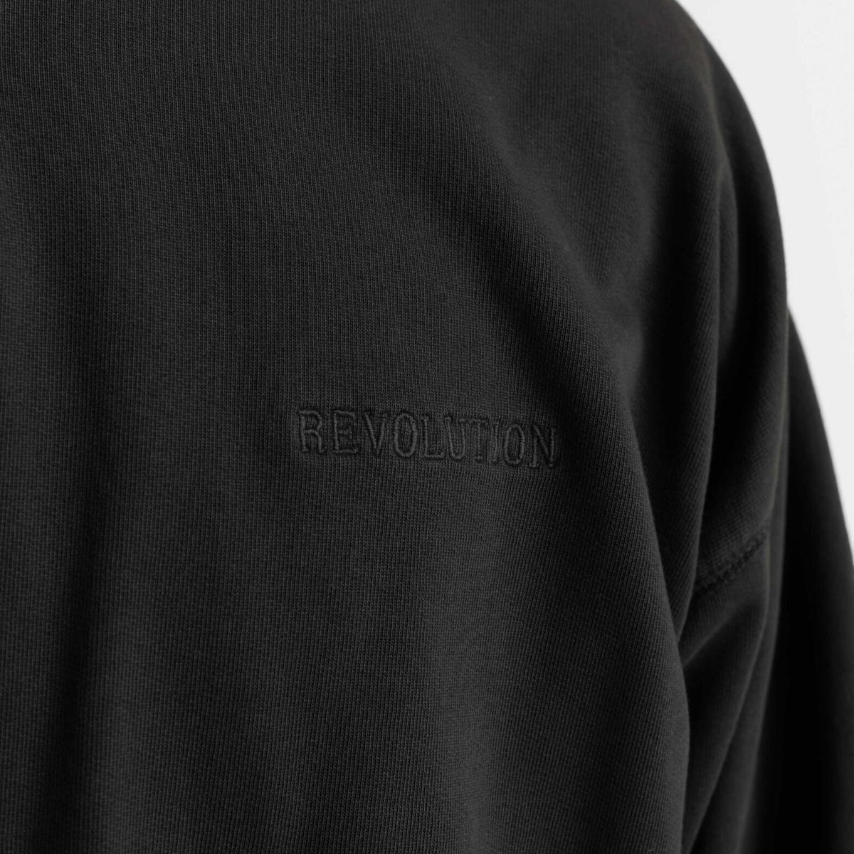 product/r/e/revolution_2727_rev-black_2.jpg
