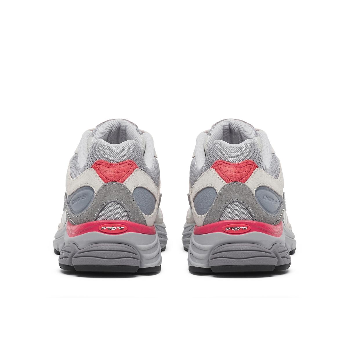product/s/a/saucony_s70845-1_3-nw091825.jpg