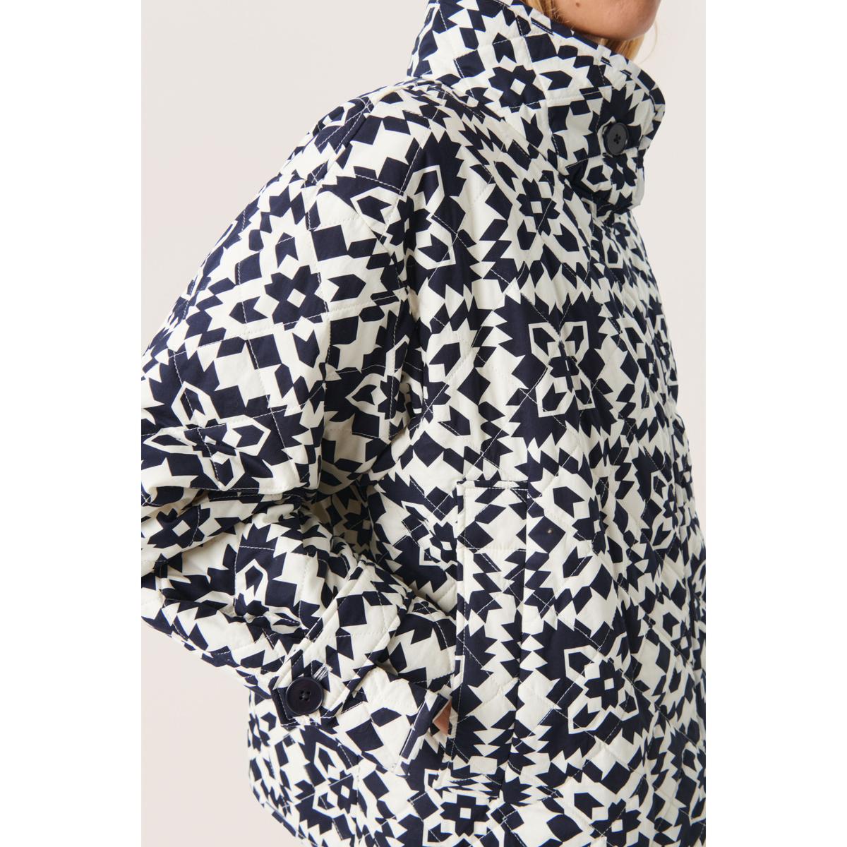 product/s/o/soaked-in-luxury_30407140-302588_3.jpg