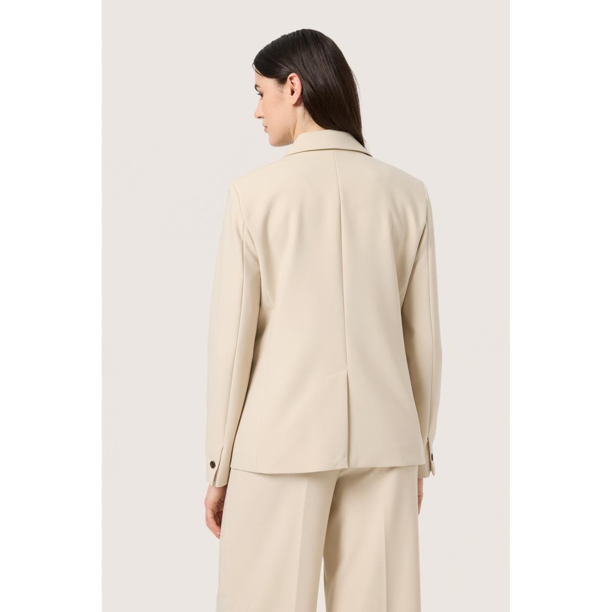 product/s/o/soaked-in-luxury_30407532-130401_5.jpg