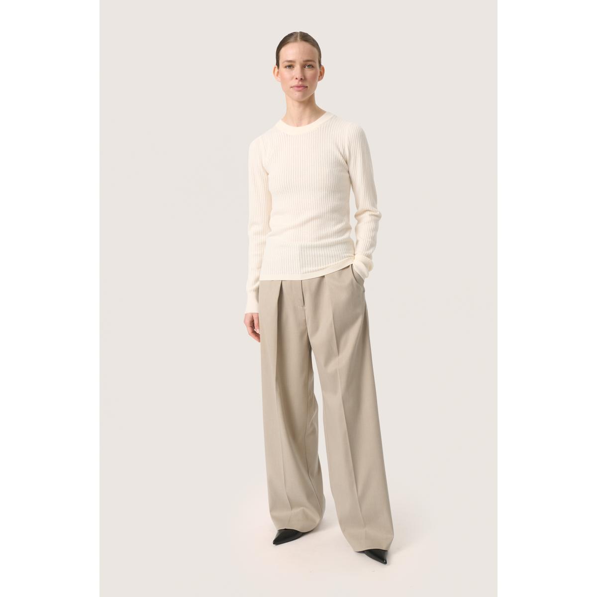 product/s/o/soaked-in-luxury_30407590-110701_3.jpg