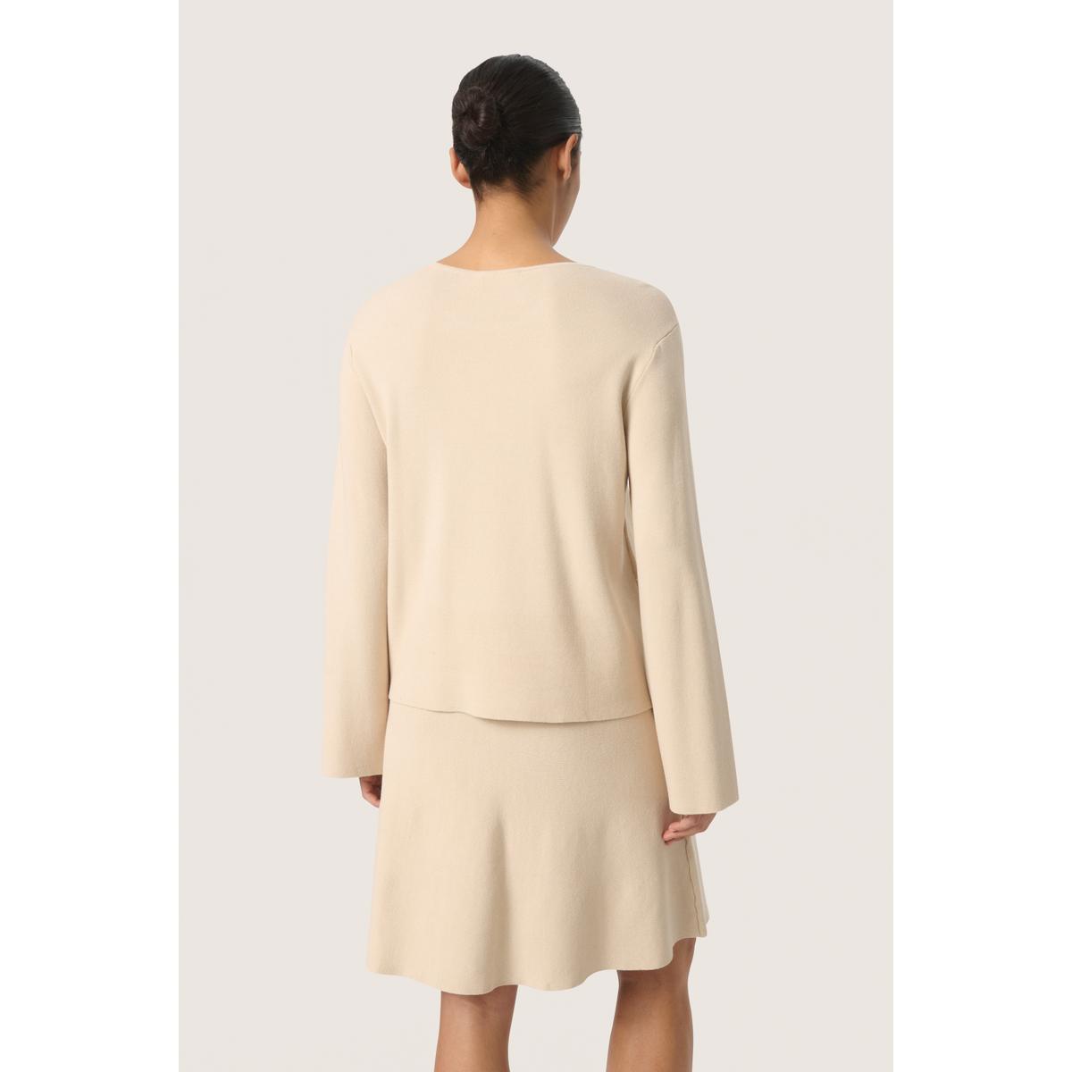 product/s/o/soaked-in-luxury_30407685-130401_5.jpg