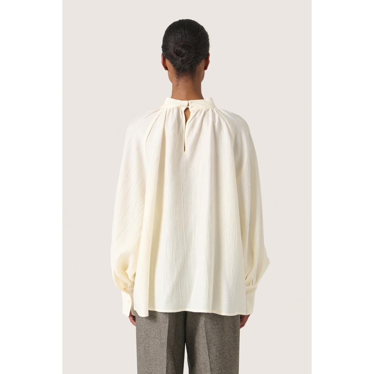 product/s/o/soaked-in-luxury_30407833-110701_6.jpg