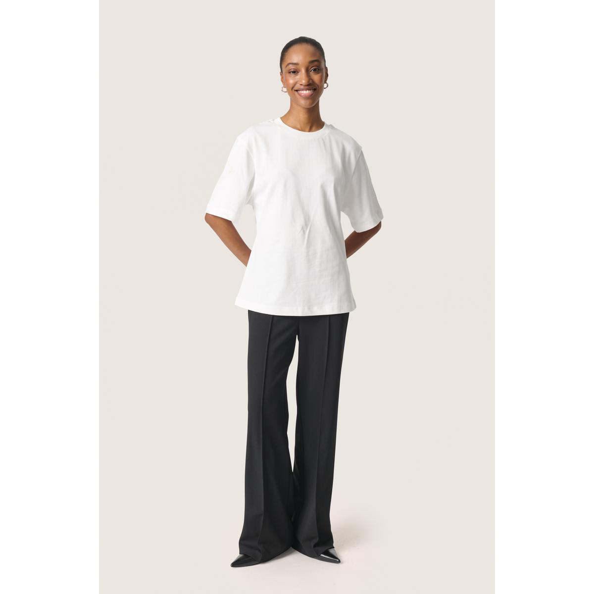 product/s/o/soaked-in-luxury_30407904-111001_7.jpg