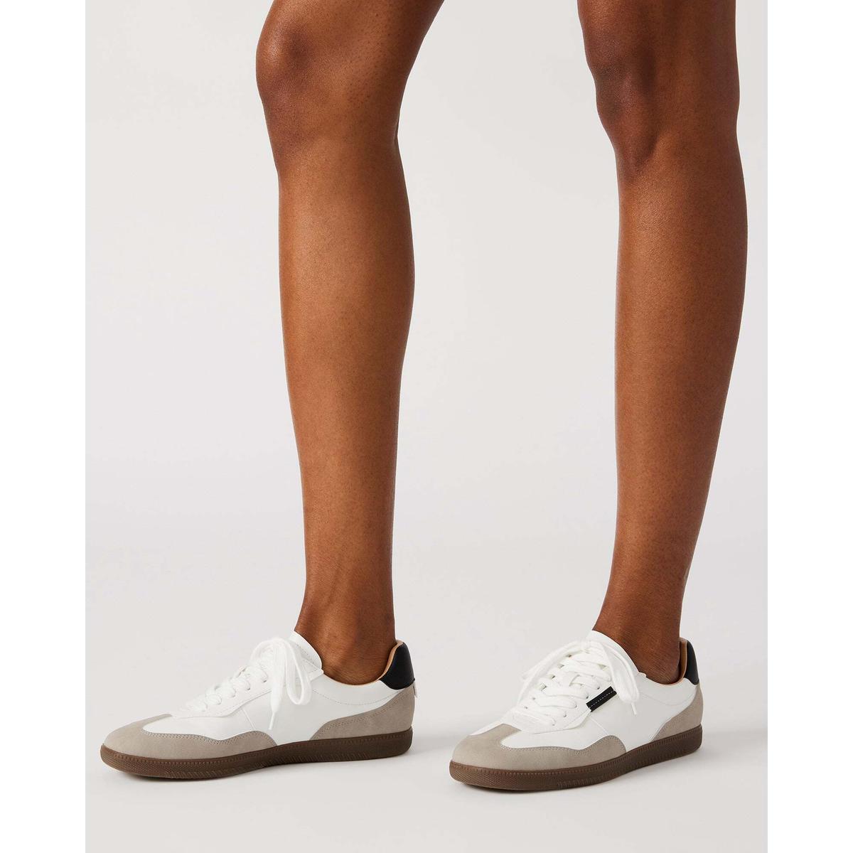 product/s/t/steve-madden_sm11003419-03008-148_white-black_5.jpg