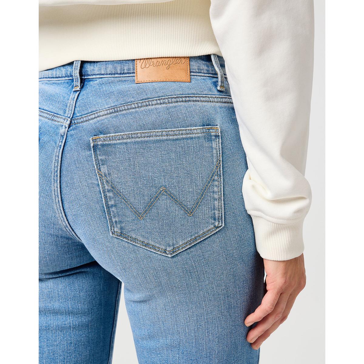 product/w/r/wrangler_112362627_blue_3.jpg