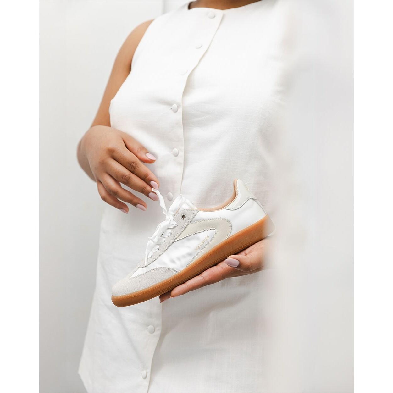 product/0/-/0-105_e5novaswhitef_white-satin_7.jpg
