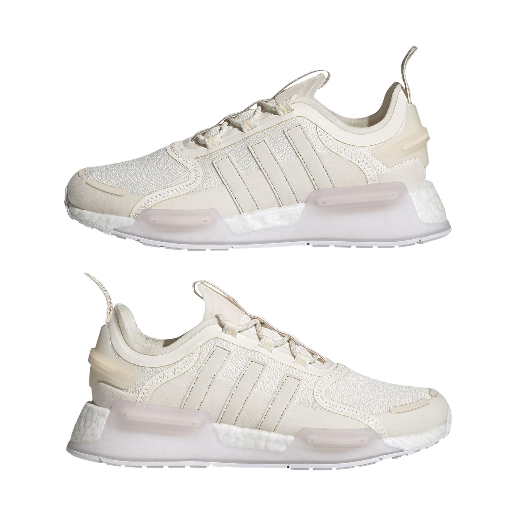 product/2/0/2025_08_adidas_gy6818_10_footwear_photography_mirrored_pair_view_white.jpg