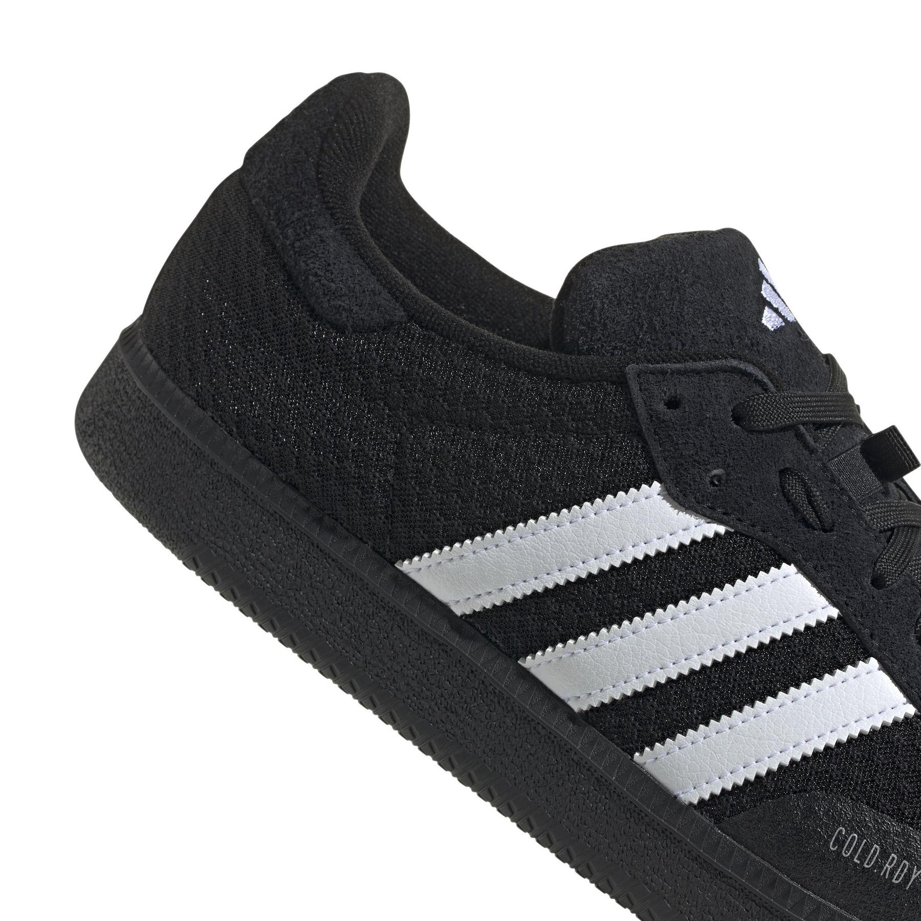 product/2/0/2025_08_adidas_ie3238_8_footwear_photography_detail_view_1_white.jpg