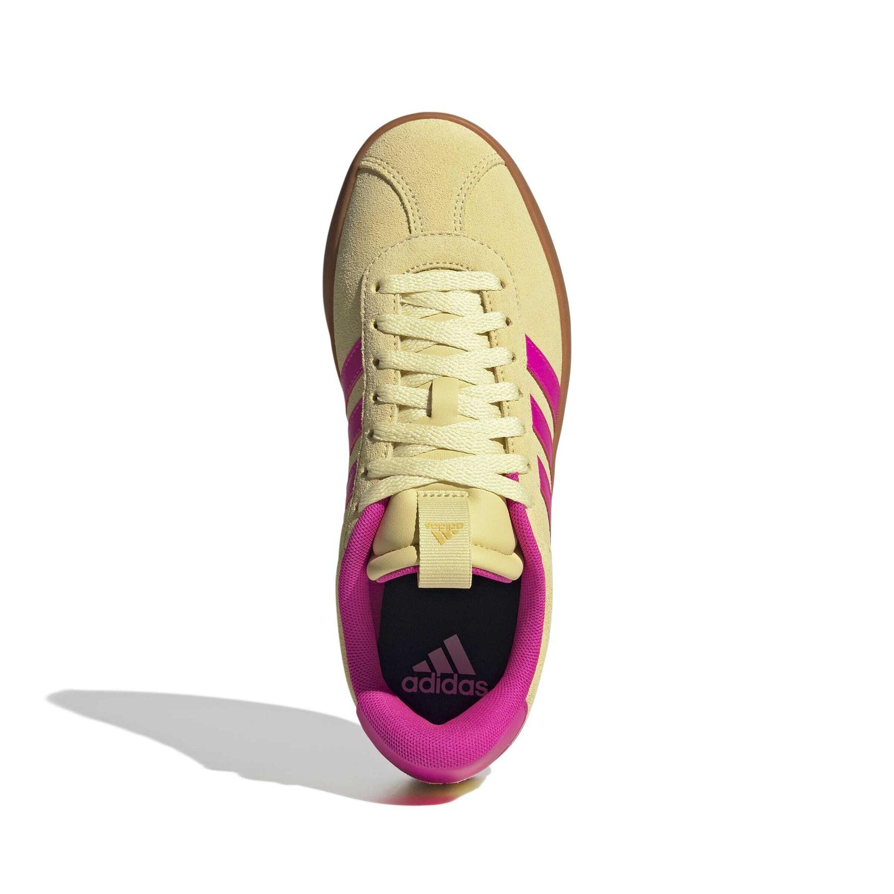 product/2/0/2025_adidas_jr8649_3_footwear_photography_top_portrait_view_white.jpg