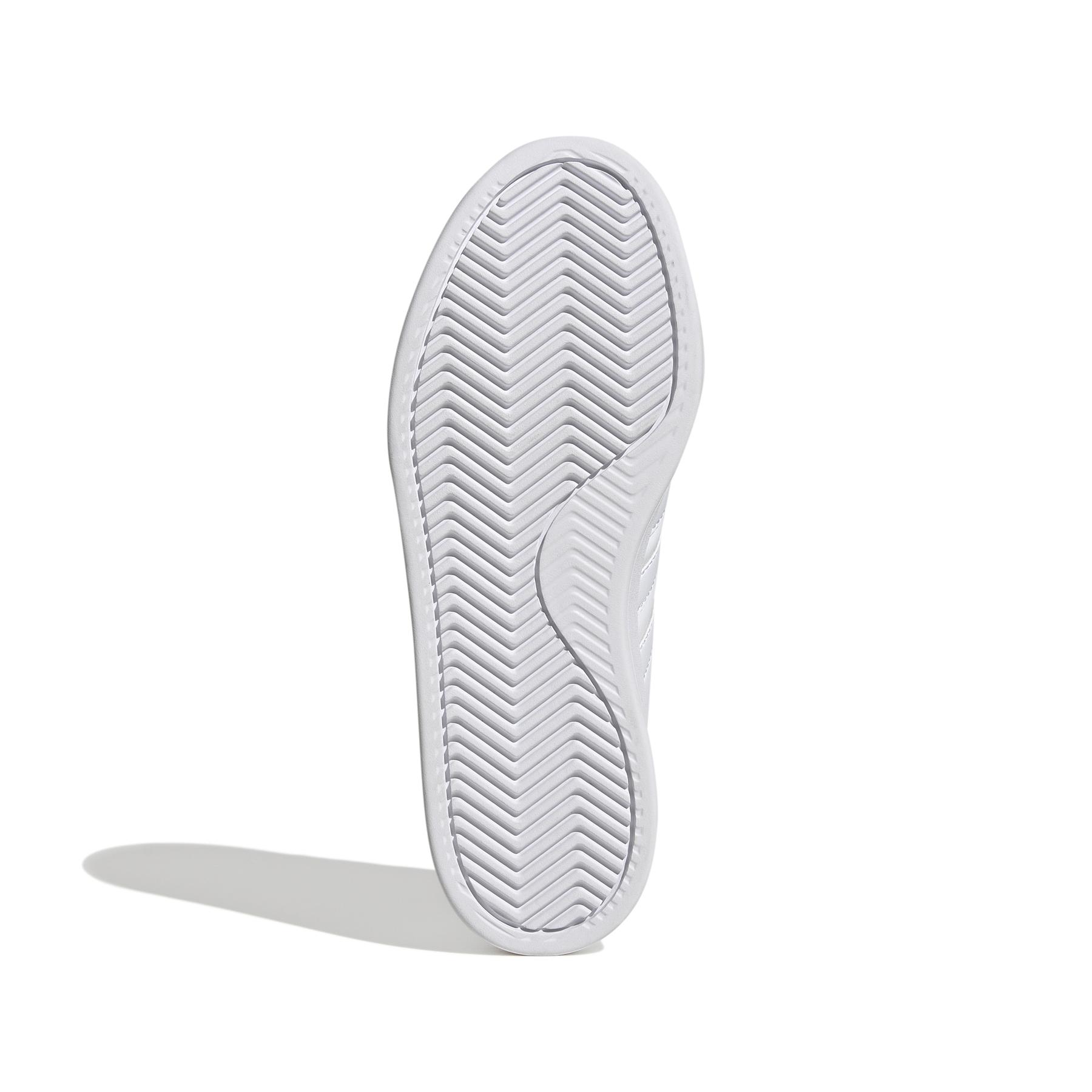 product/a/d/adidas-originals_gw9213_4_footwear_photography_bottom_view_white_000.jpg