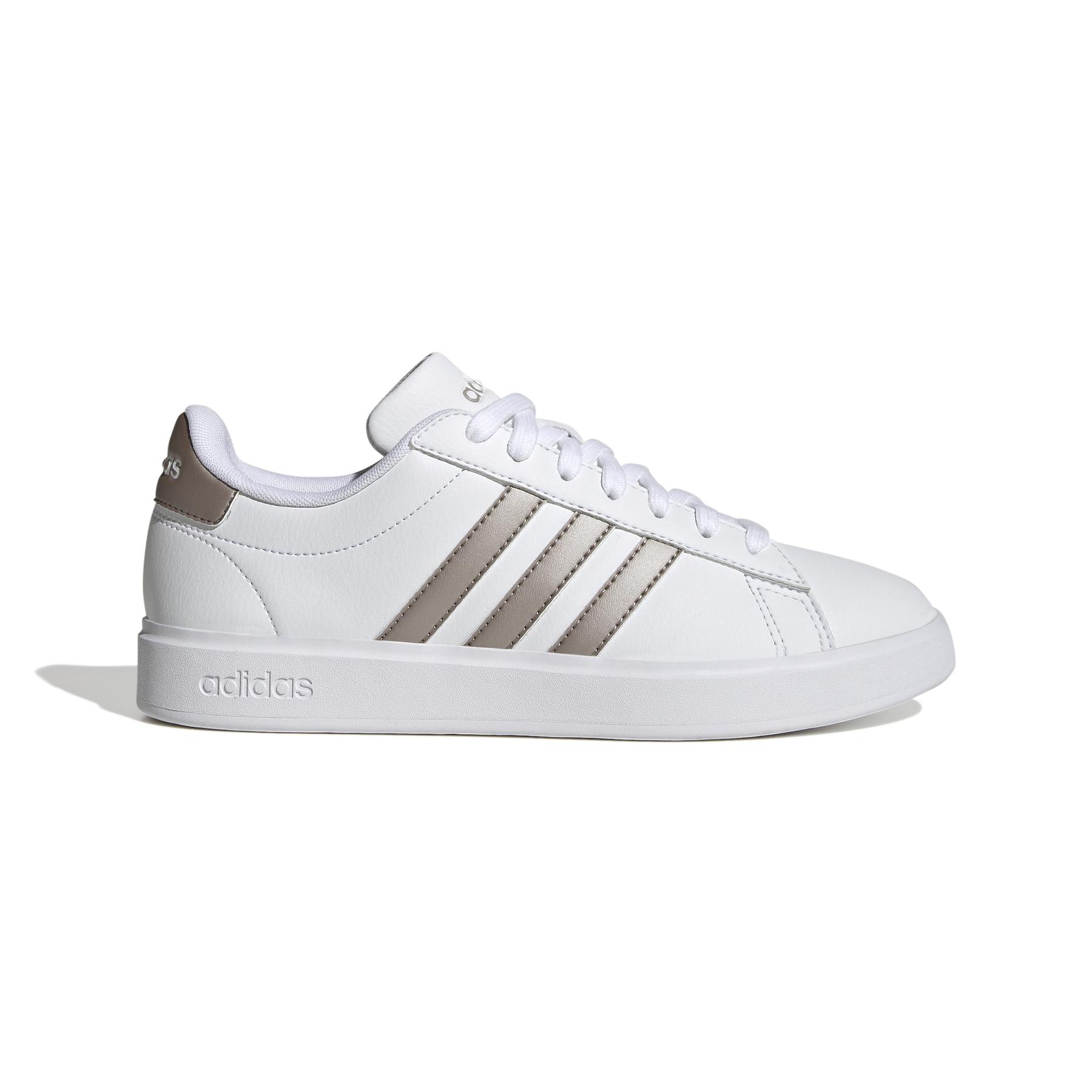 product/a/d/adidas-originals_gw9215_1_footwear_photography_side_lateral_center_view_white_000.jpg