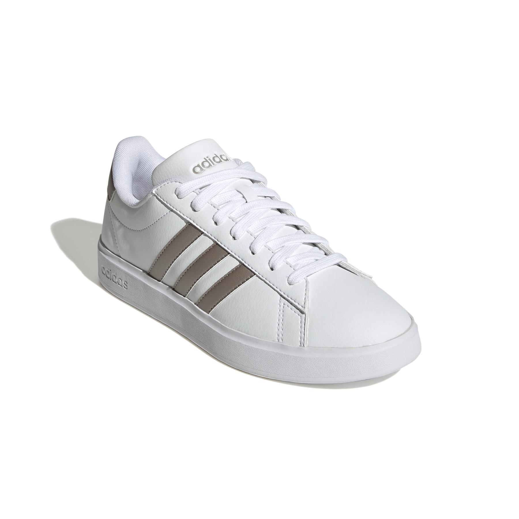 product/a/d/adidas-originals_gw9215_6_footwear_photography_front_lateral_top_view_white_000.jpg