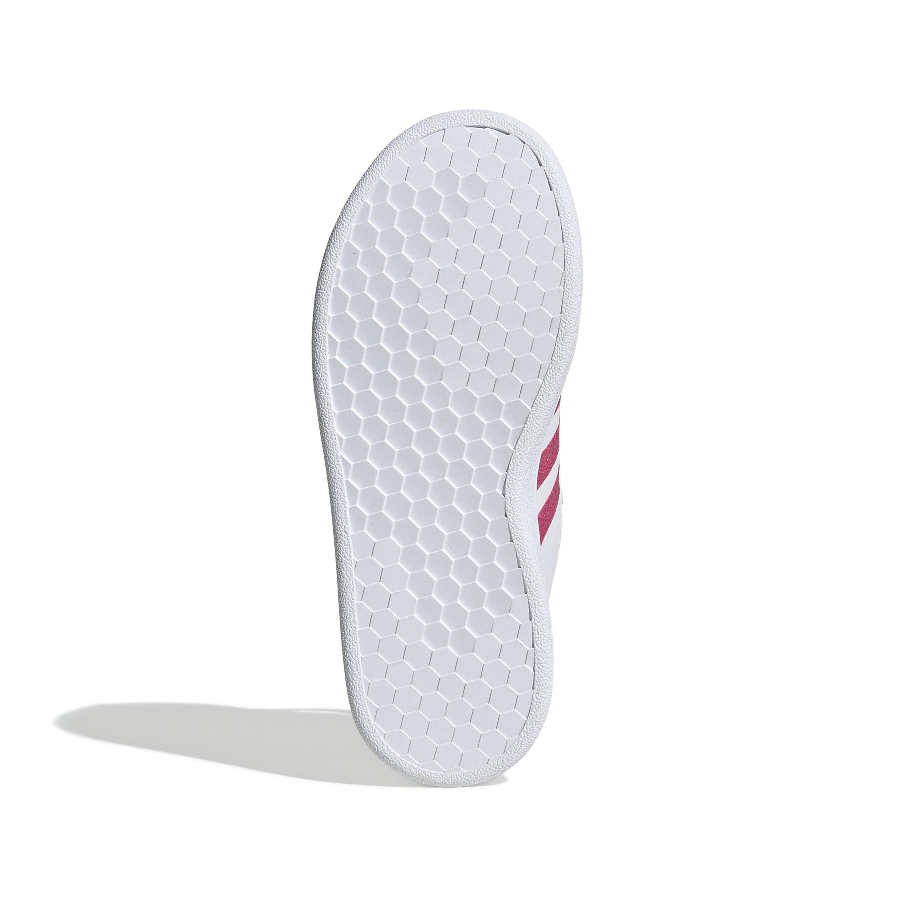 product/a/d/adidas_eg3811_4_footwear_photography_bottom_view_white_000.jpg