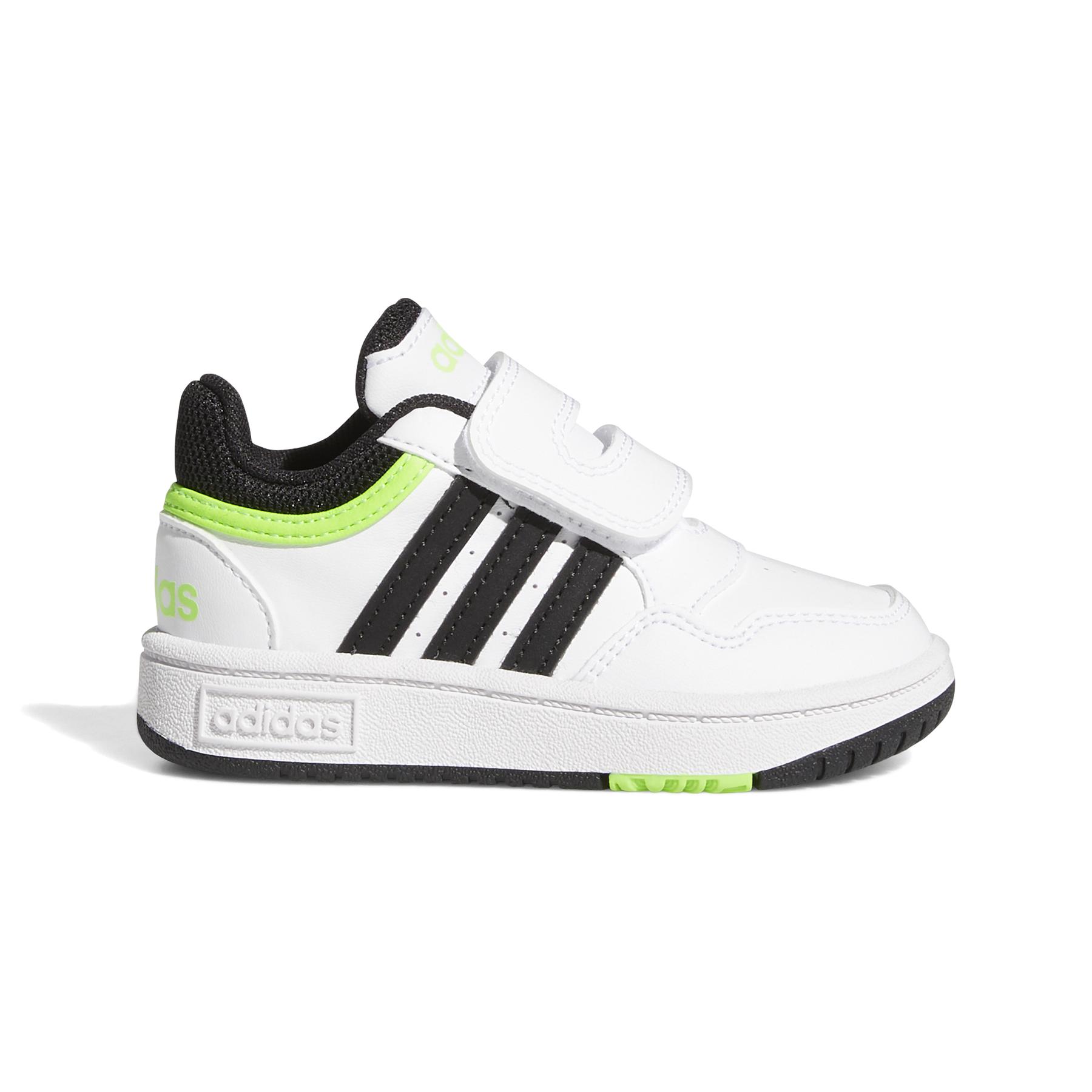 product/a/d/adidas_gw0441_1_footwear_photography_side_lateral_center_view_white.jpg