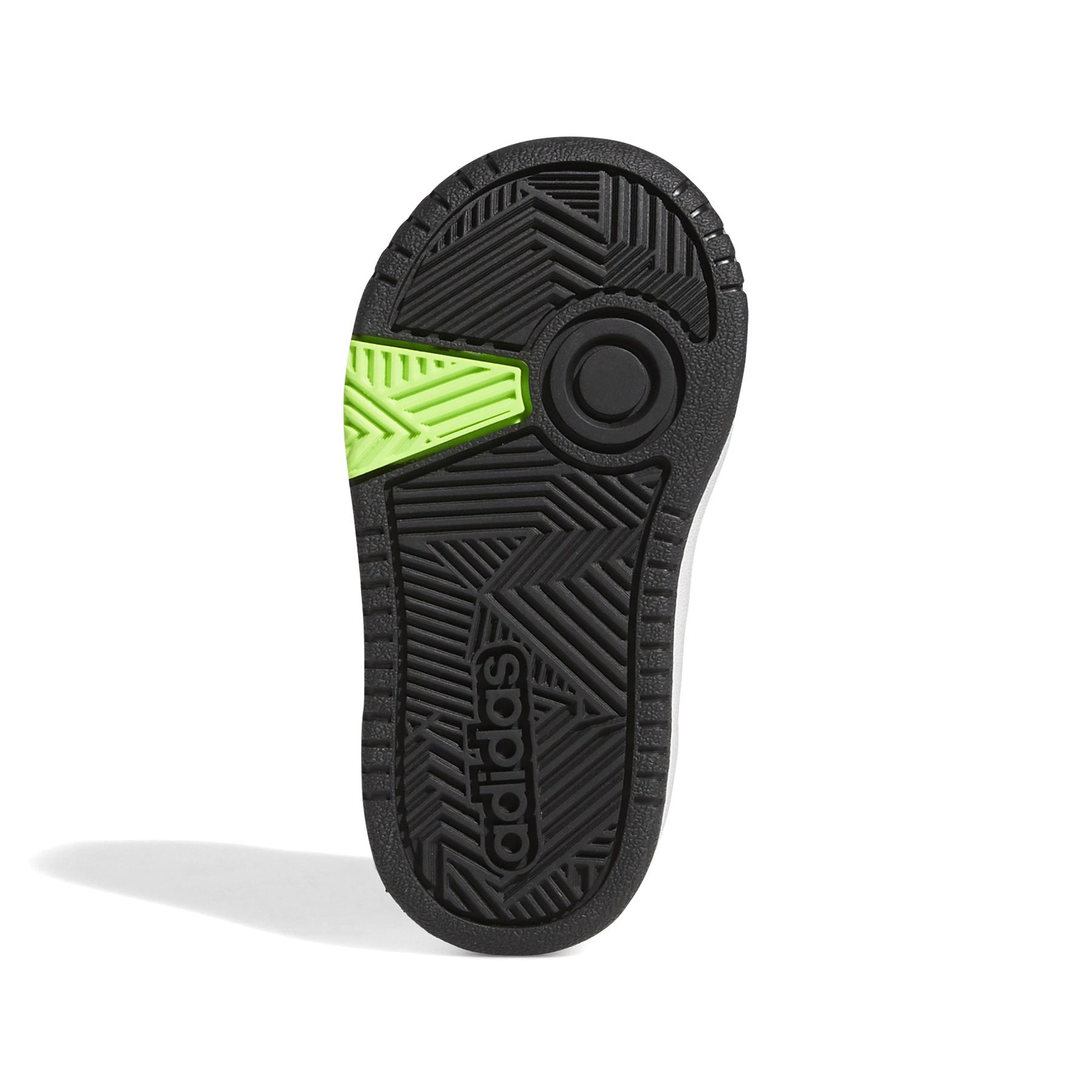 product/a/d/adidas_gw0441_4_footwear_photography_bottom_view_white.jpg