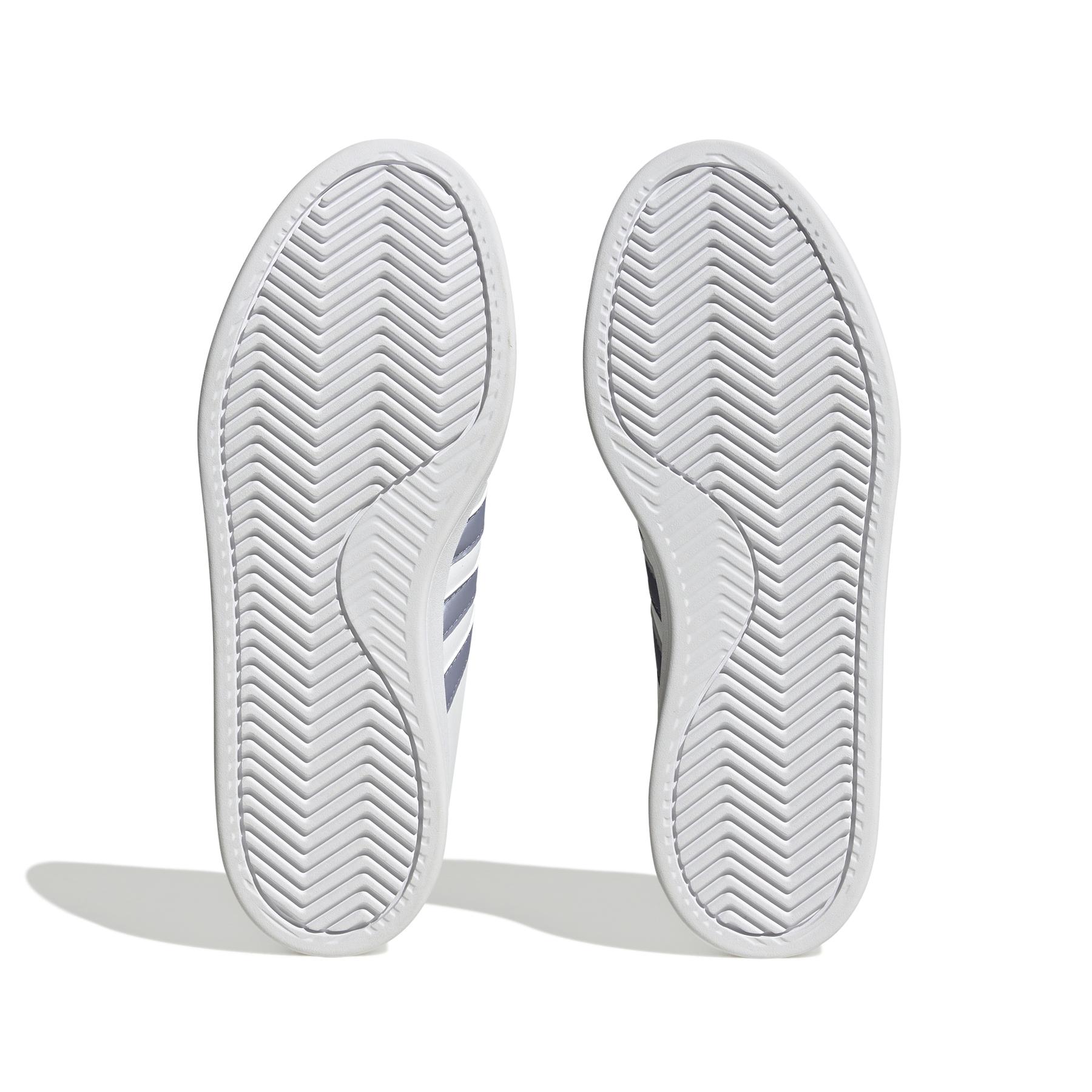 product/a/d/adidas_hp2541_4_footwear_photography_bottom_view_white_000.jpg