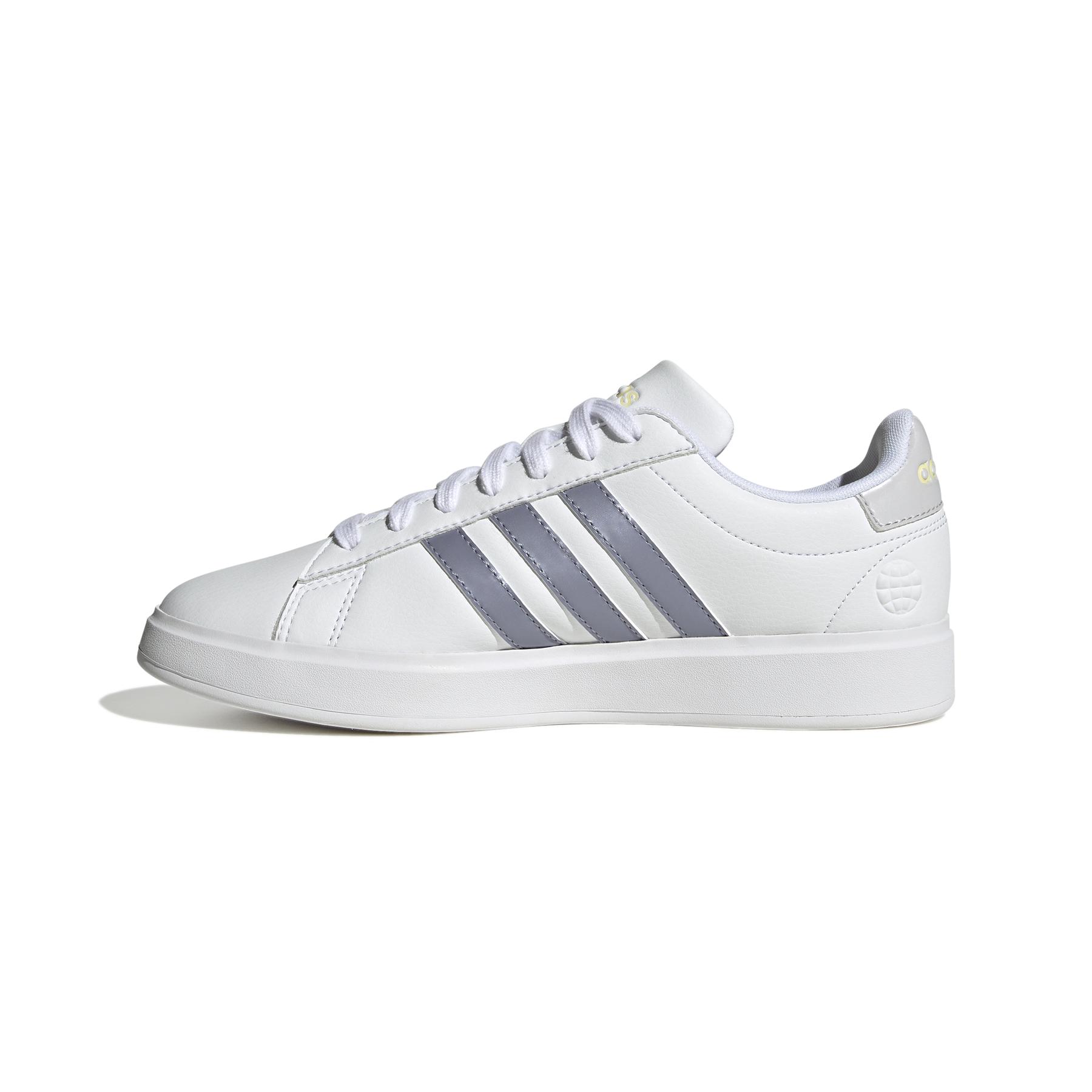 product/a/d/adidas_hp2541_5_footwear_photography_side_medial_center_view_white_000.jpg