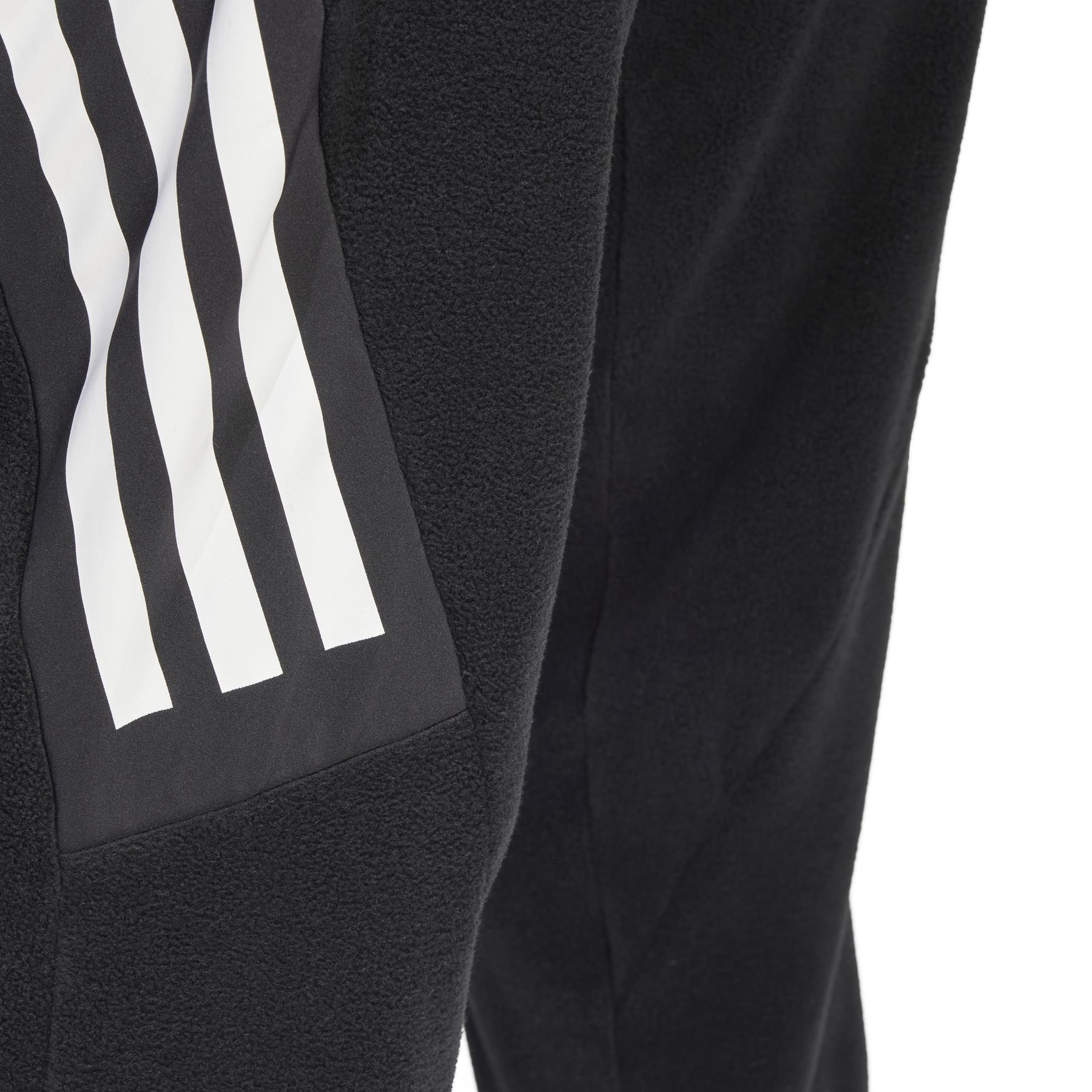 product/a/d/adidas_ib6129_7_apparel_on_model_detail_view_2_white.jpg