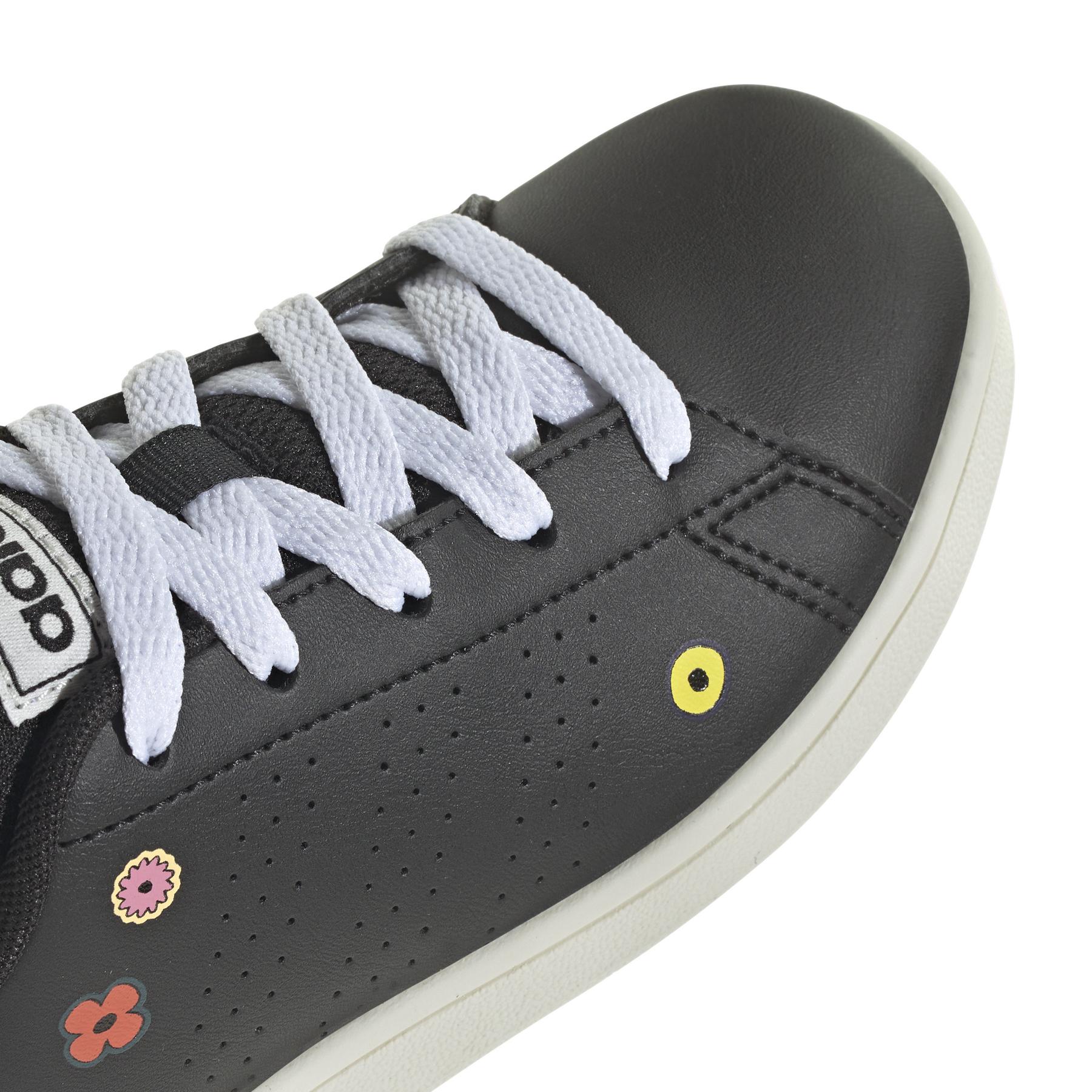 product/a/d/adidas_ie7453_8_footwear_photography_detail_view_1_white.jpg