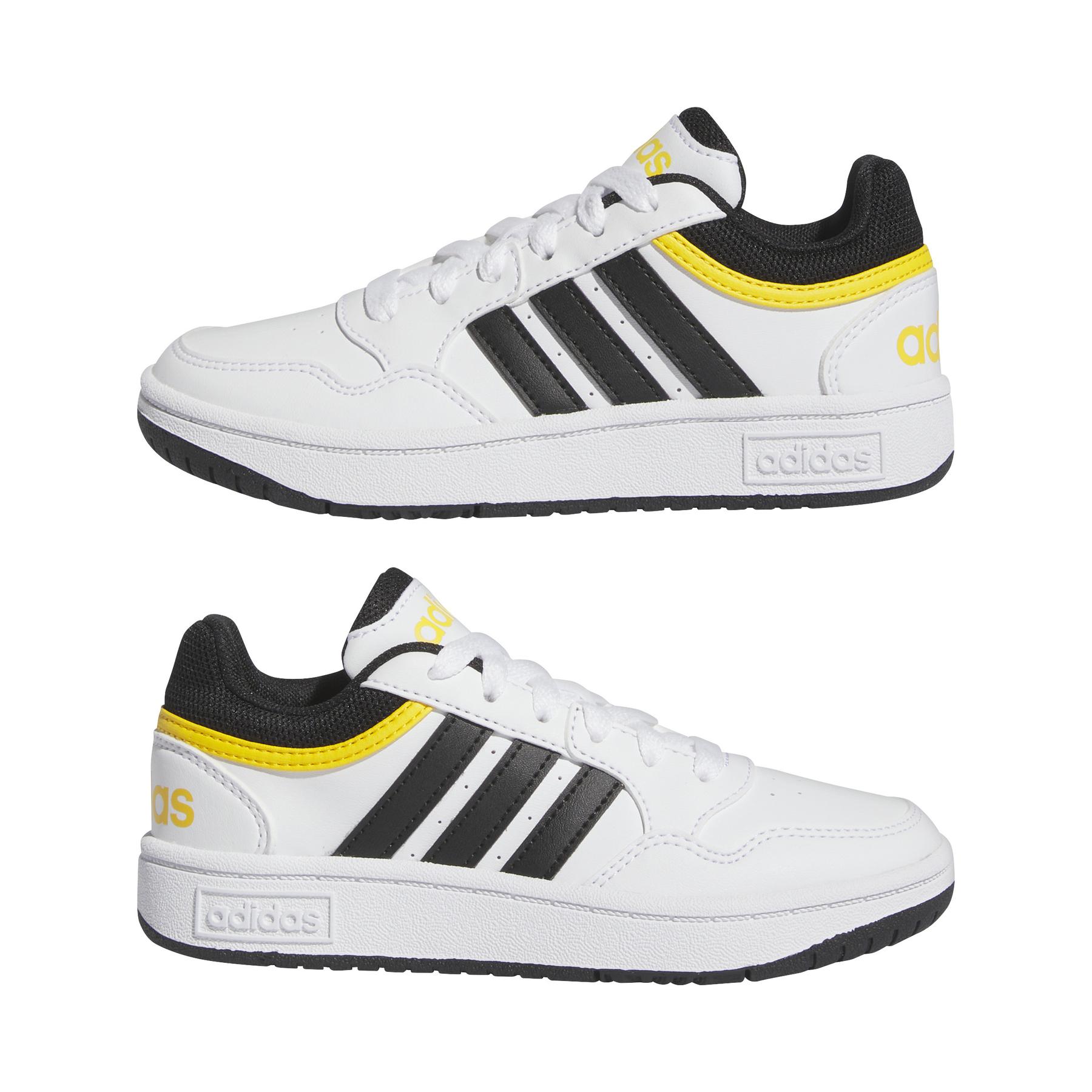 product/a/d/adidas_if2726_10_footwear_photography_mirrored_pair_view_white.jpg