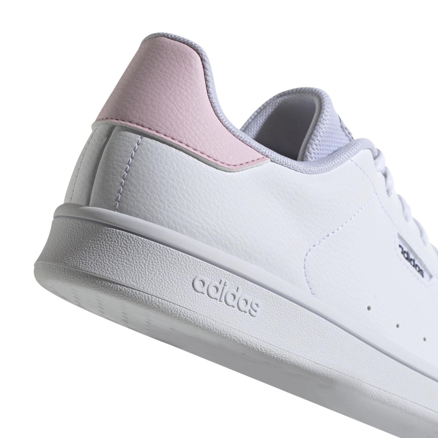 product/a/d/adidas_if4092_9_footwear_photography_detail_view_2_white-nw052424.jpg