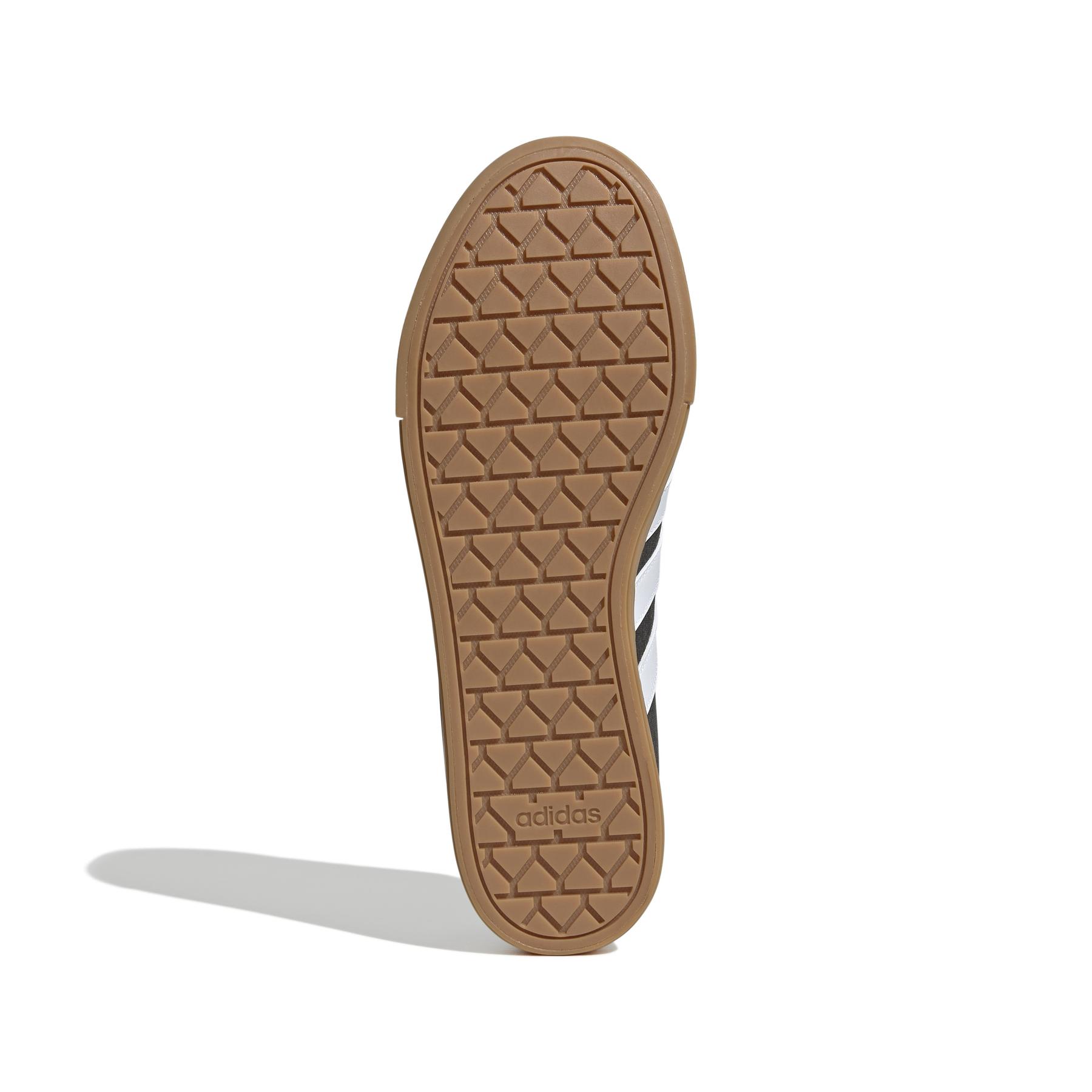 product/a/d/adidas_if4492_4_footwear_photography_bottom_view_white.jpg