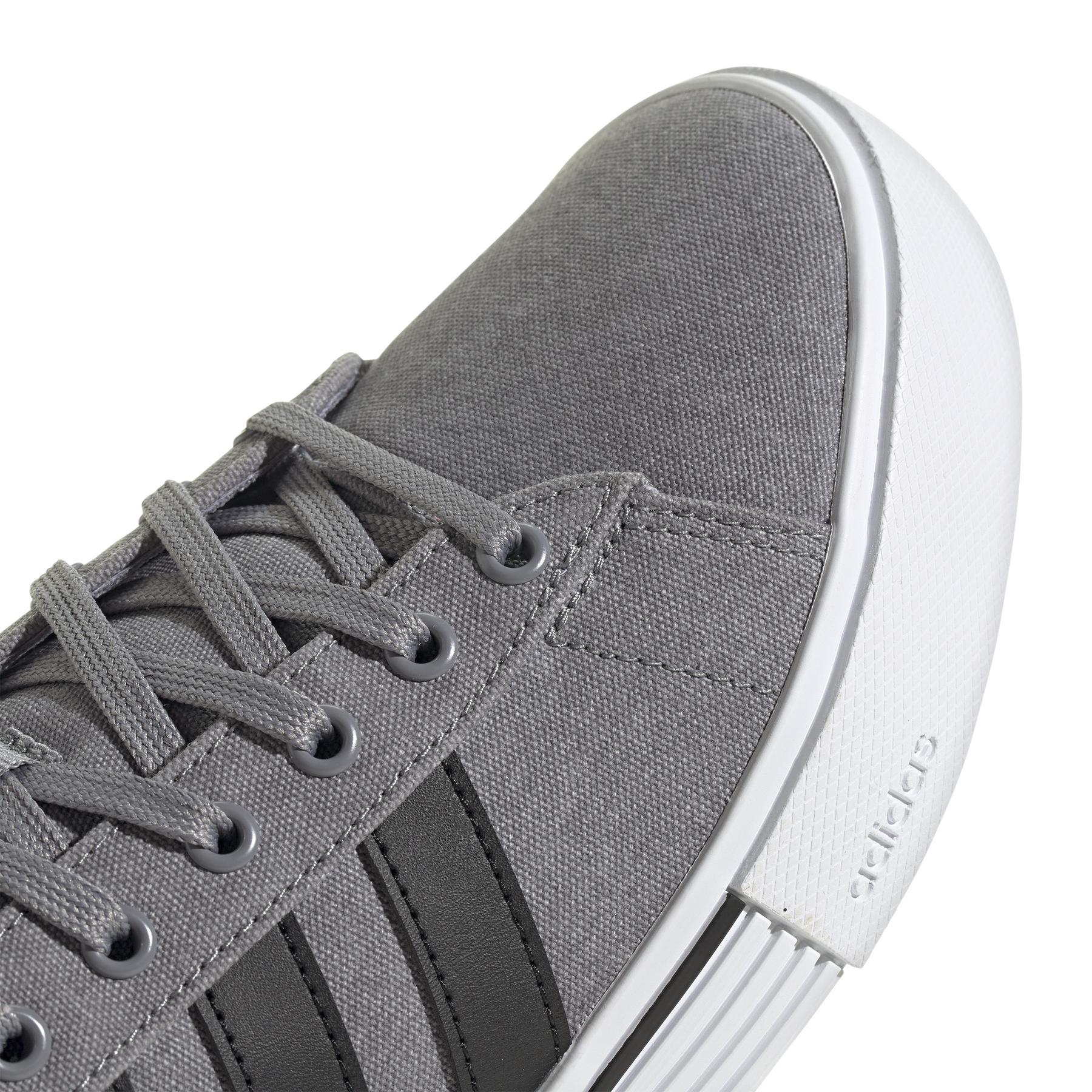product/a/d/adidas_if4493_8_footwear_photography_detail_view_1_white.jpg