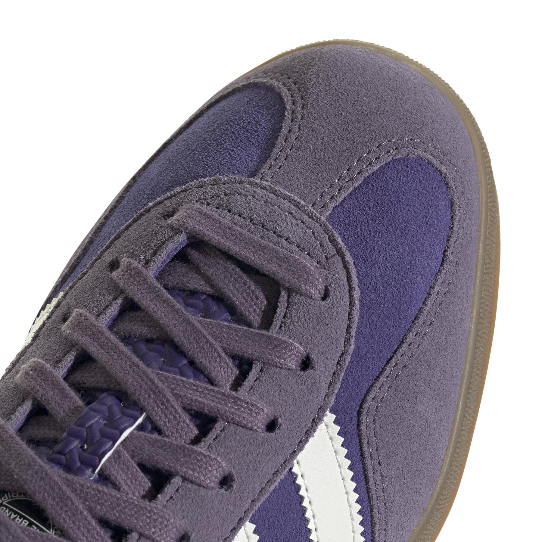 product/a/d/adidas_if9645_9_footwear_photography_detail_view_2_white.jpg