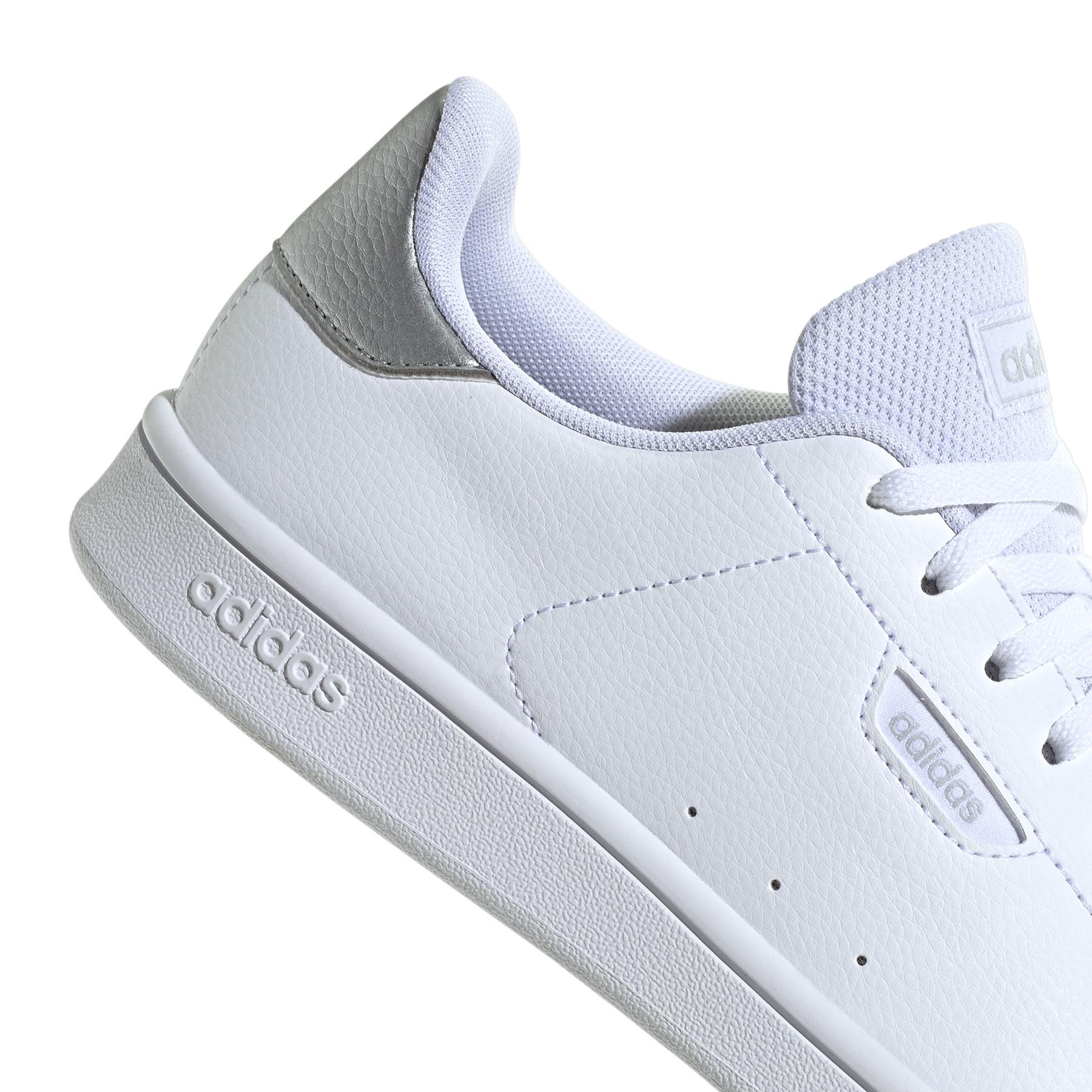 product/a/d/adidas_if9787_8_footwear_photography_detail_view_1_white-nw110824.jpg