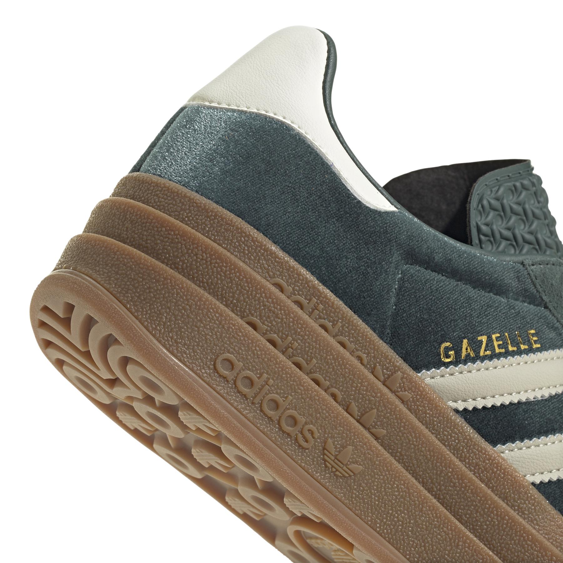 product/a/d/adidas_ig4391_8_footwear_photography_detail_view_1_white.jpg