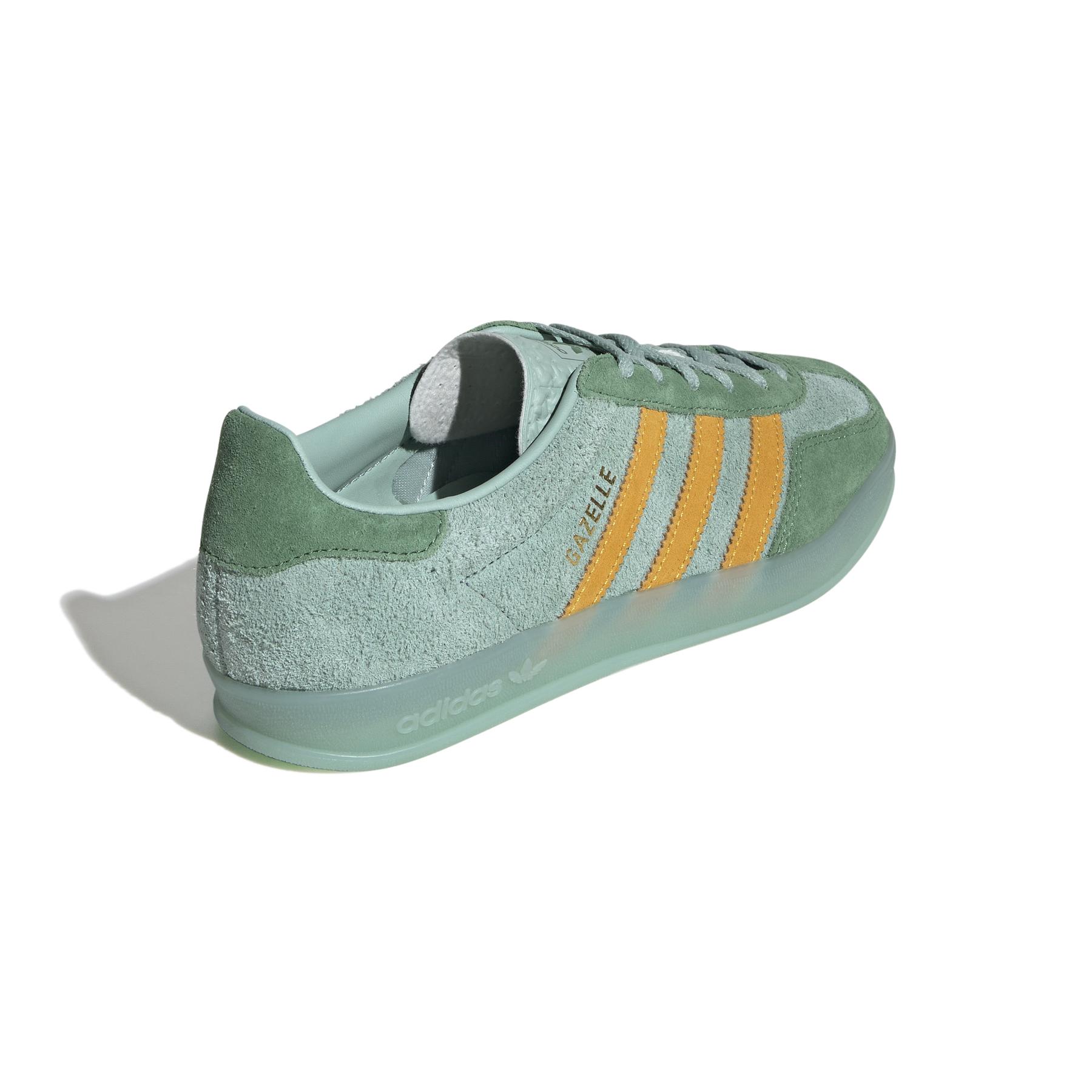 product/a/d/adidas_ig6783_7_footwear_photography_back_lateral_top_view_white.jpg