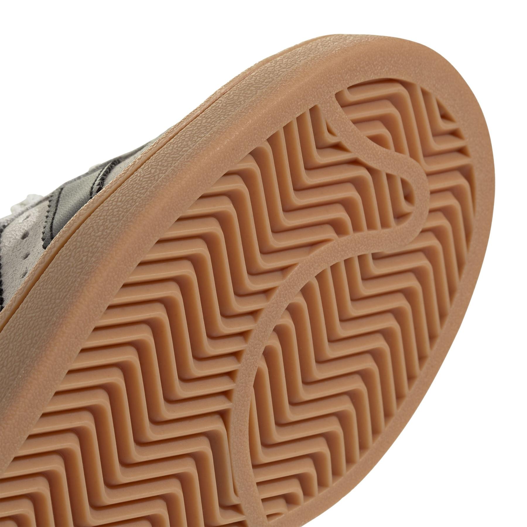 product/a/d/adidas_ig9158_8_footwear_photography_detail_view_1_white.jpg