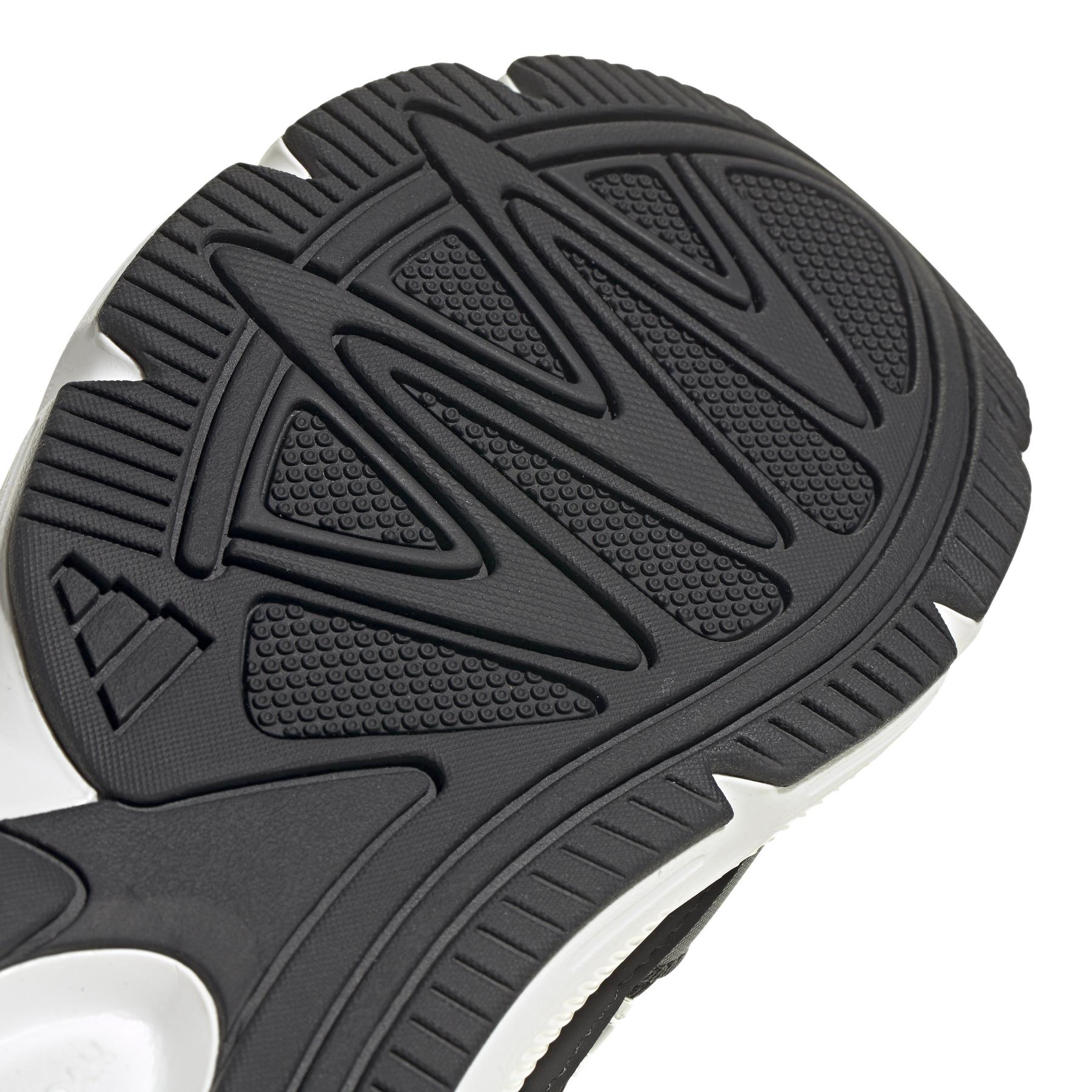 product/a/d/adidas_ih0456_9_footwear_photography_detail_view_2_white.jpg