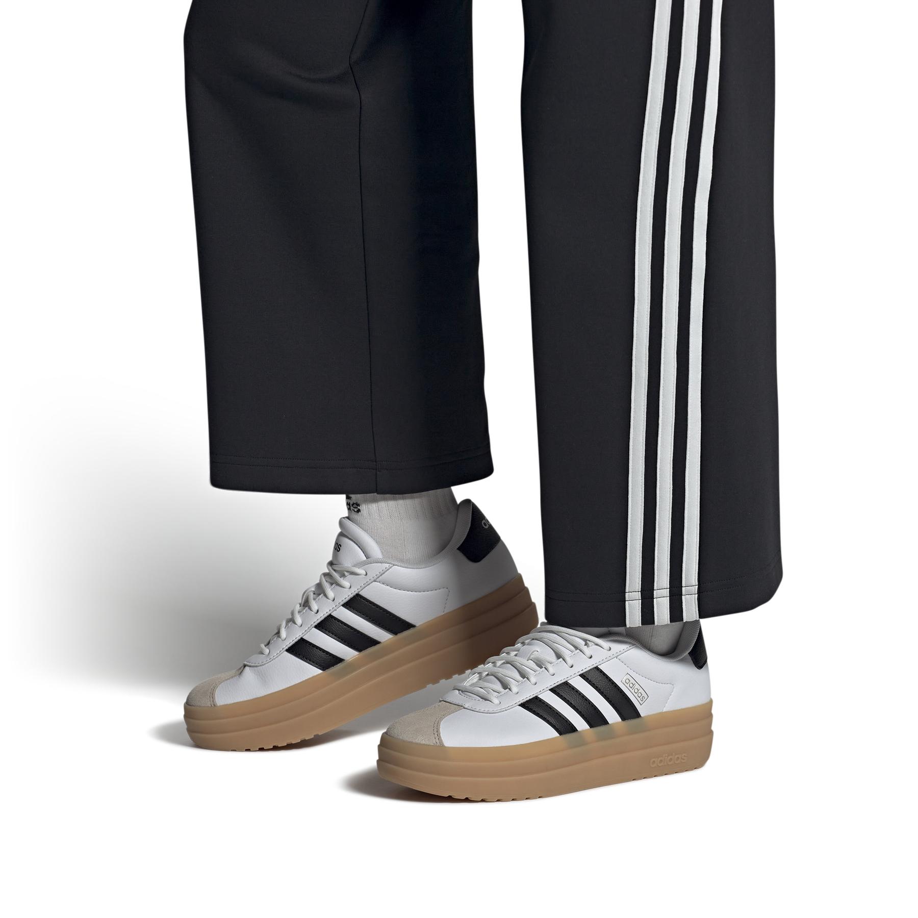 product/a/d/adidas_ih3083_10_footwear_on_model_front_view_whiterep2.jpg