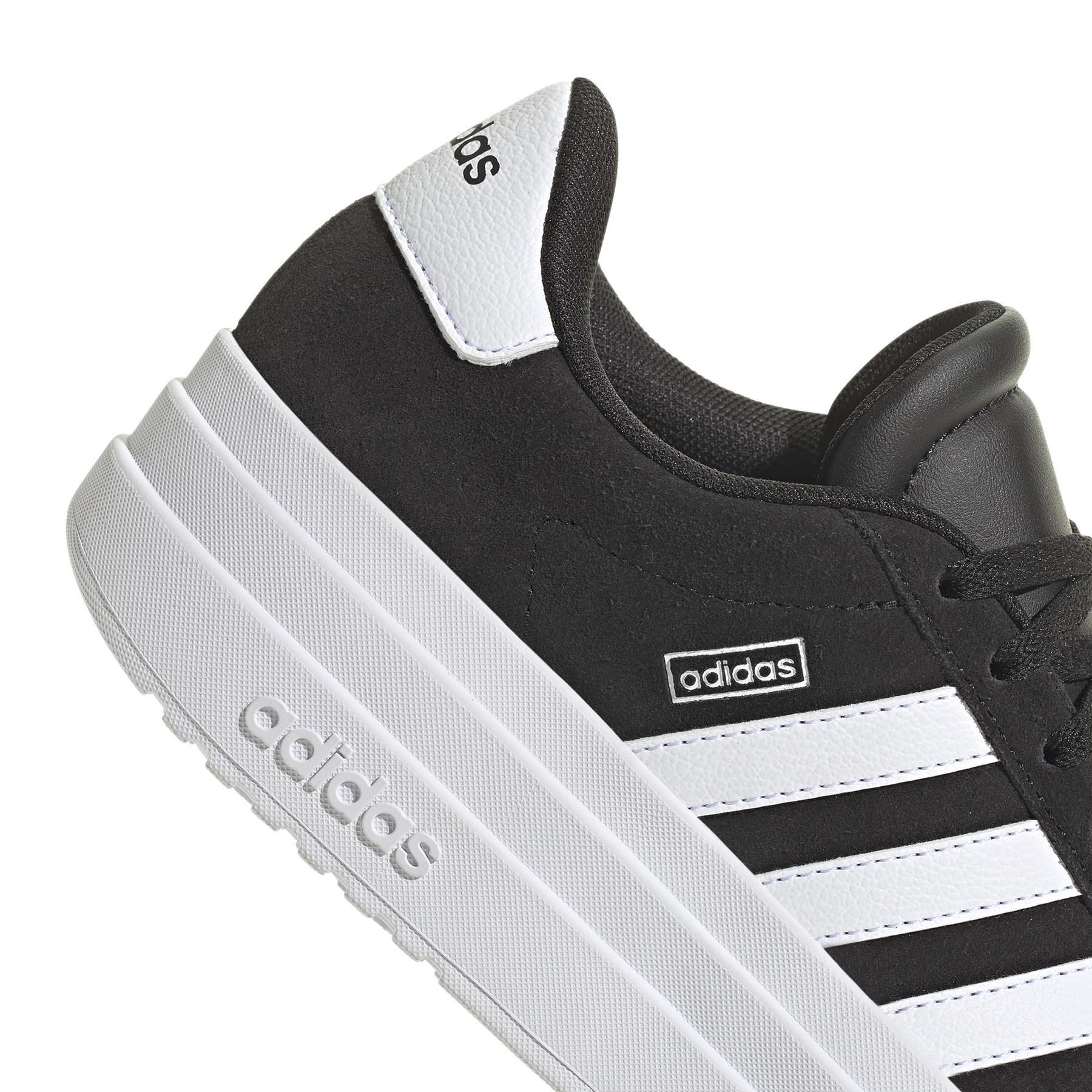 product/a/d/adidas_ih4777_8_footwear_photography_detail_view_1_white.jpg