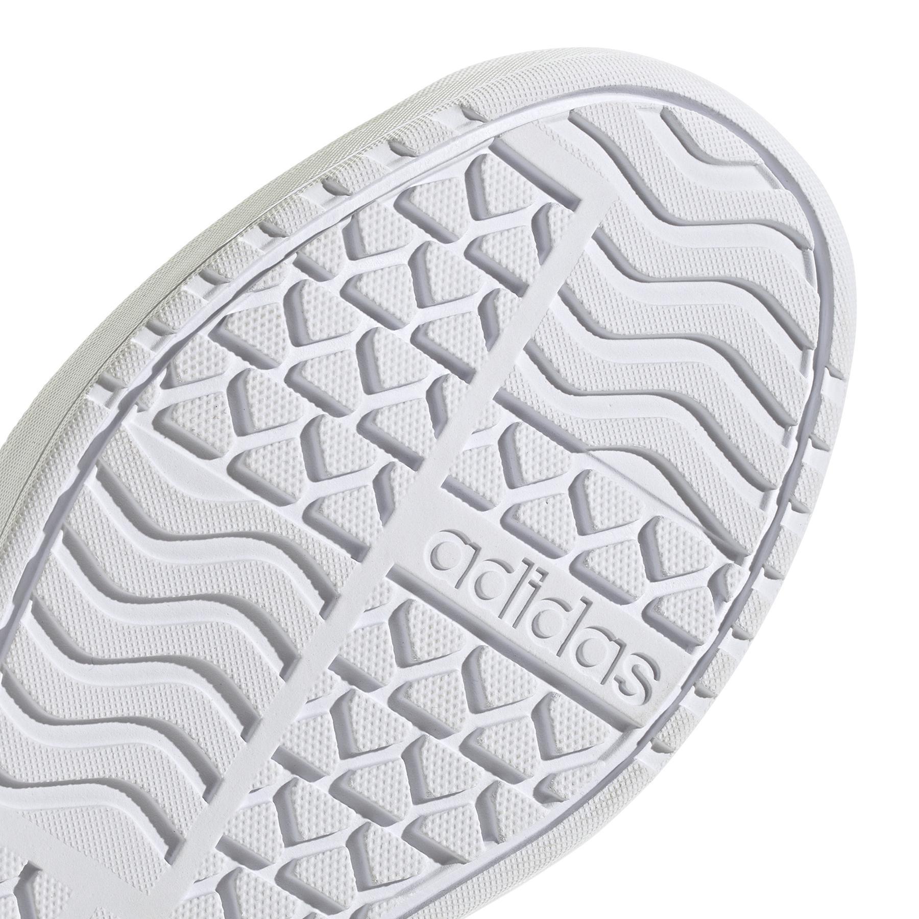 product/a/d/adidas_ih4777_9_footwear_photography_detail_view_2_white.jpg